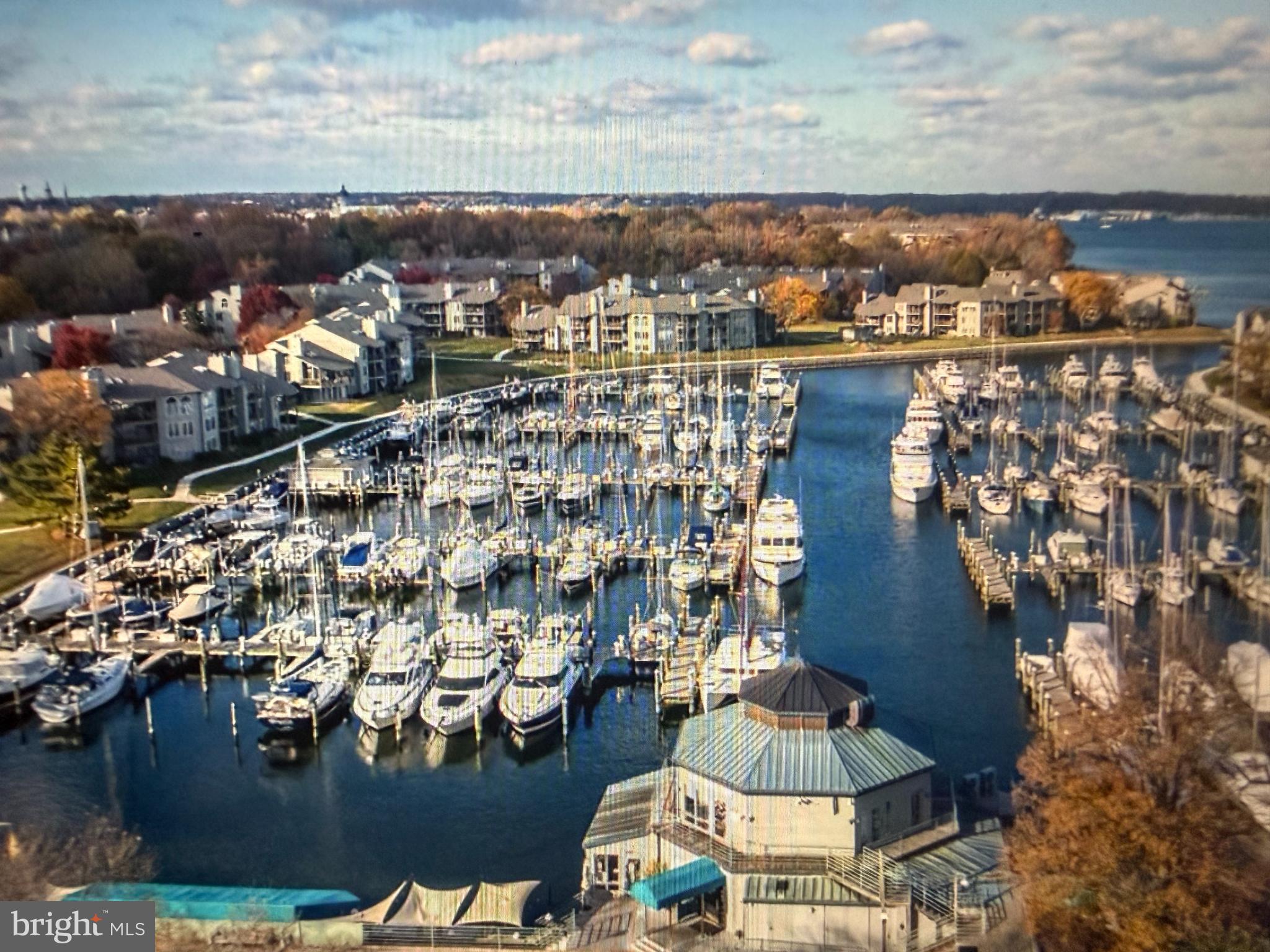 CHESAPEAKE HARBOUR - Residential