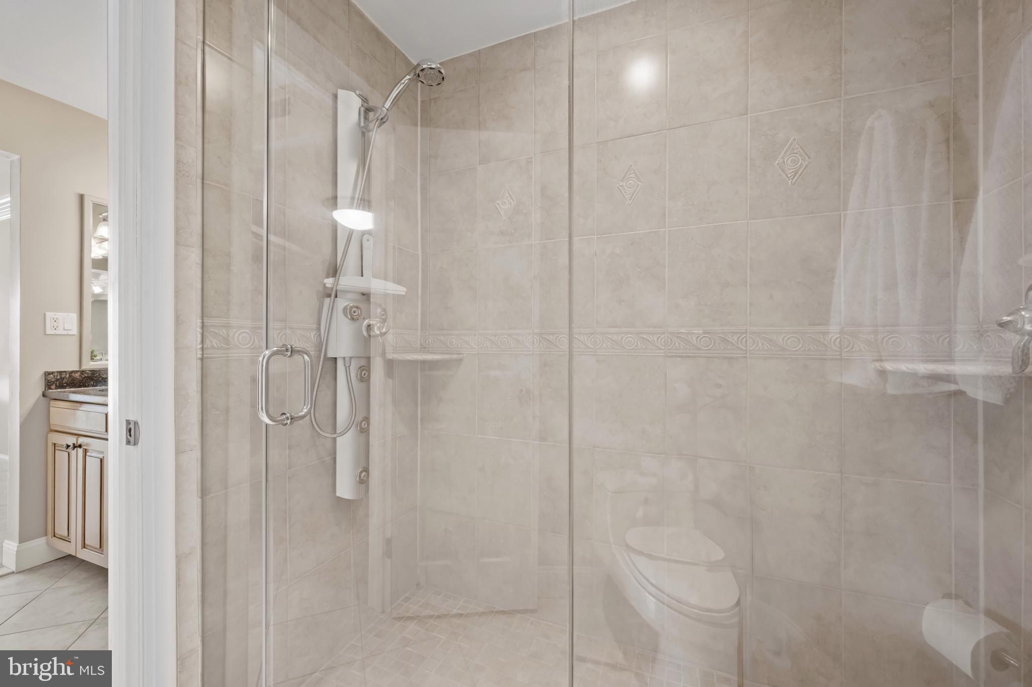 CHESAPEAKE HARBOUR - Residential