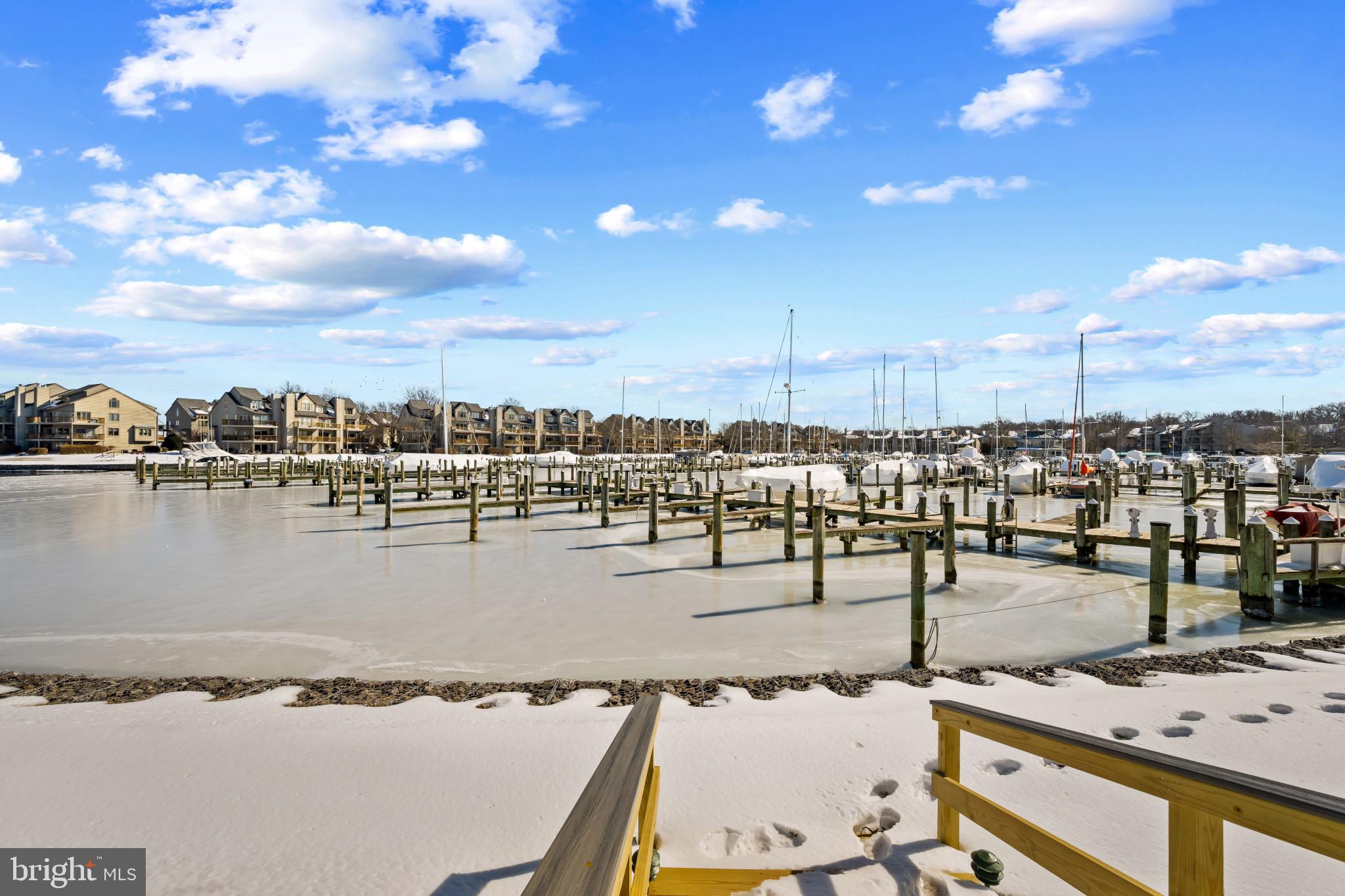 CHESAPEAKE HARBOUR - Residential