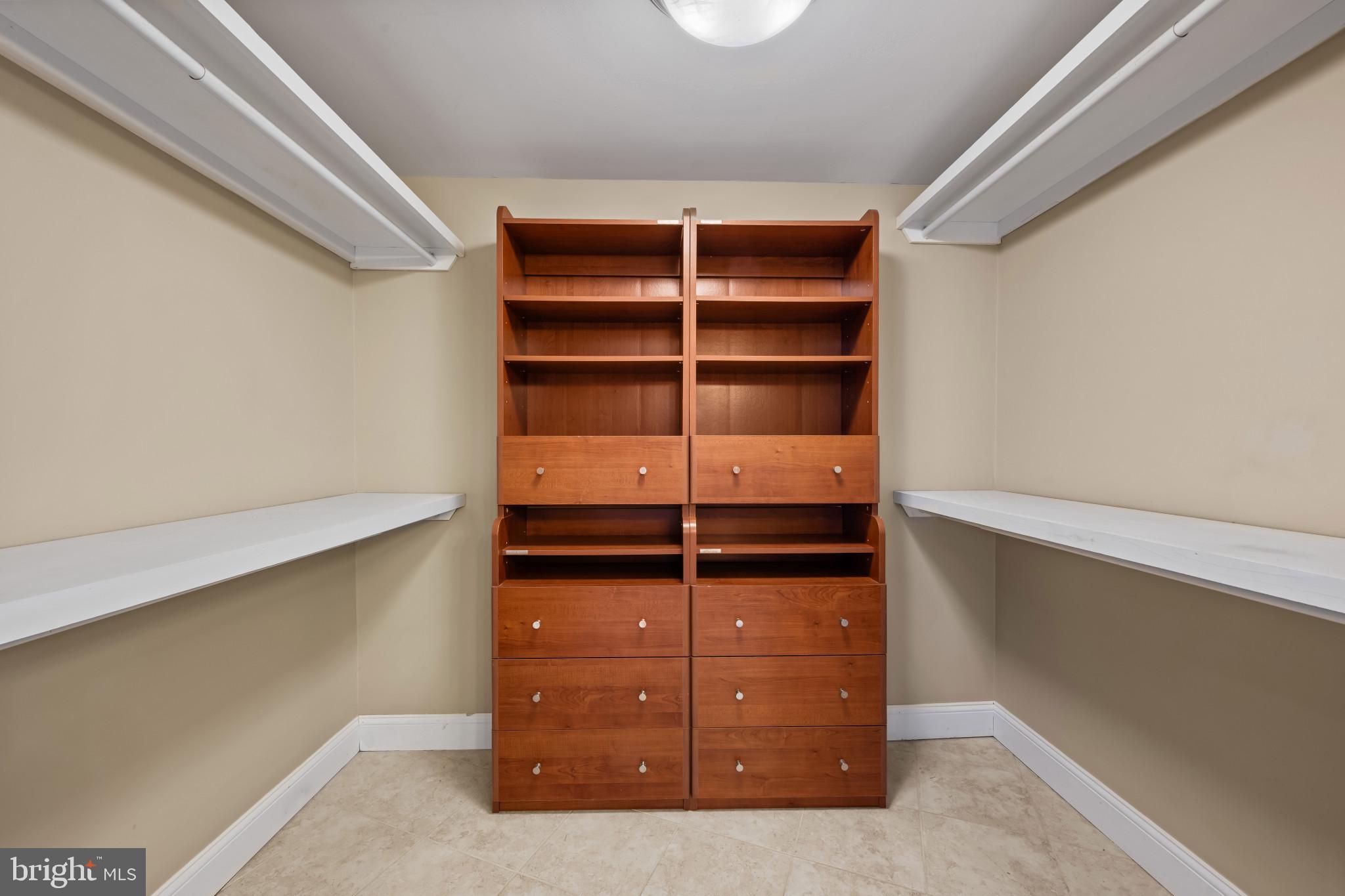 CHESAPEAKE HARBOUR - Residential