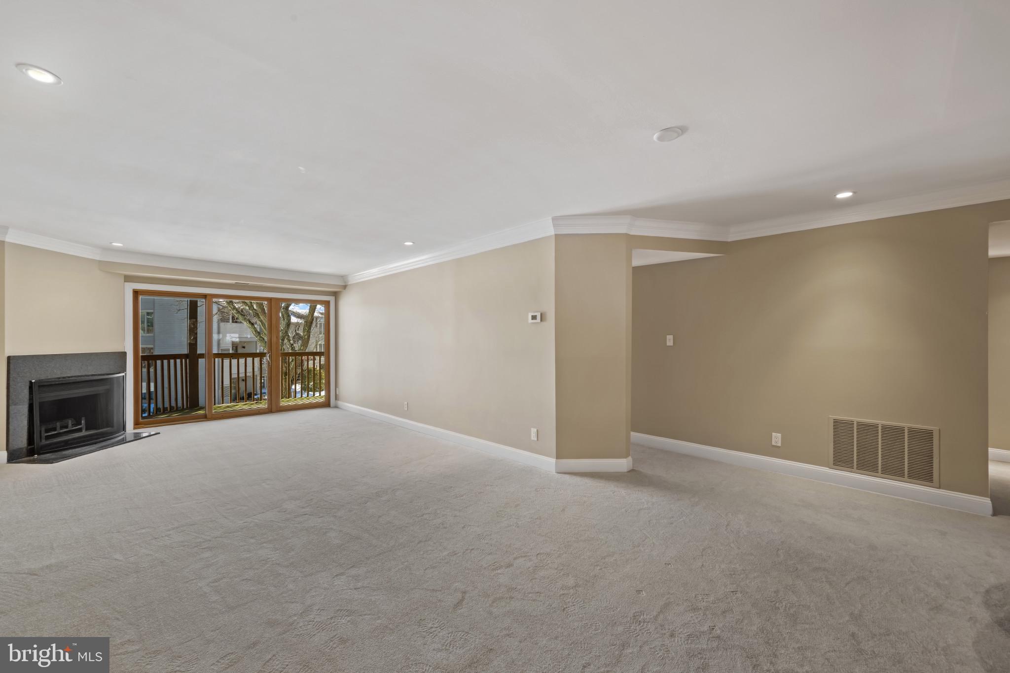 CHESAPEAKE HARBOUR - Residential