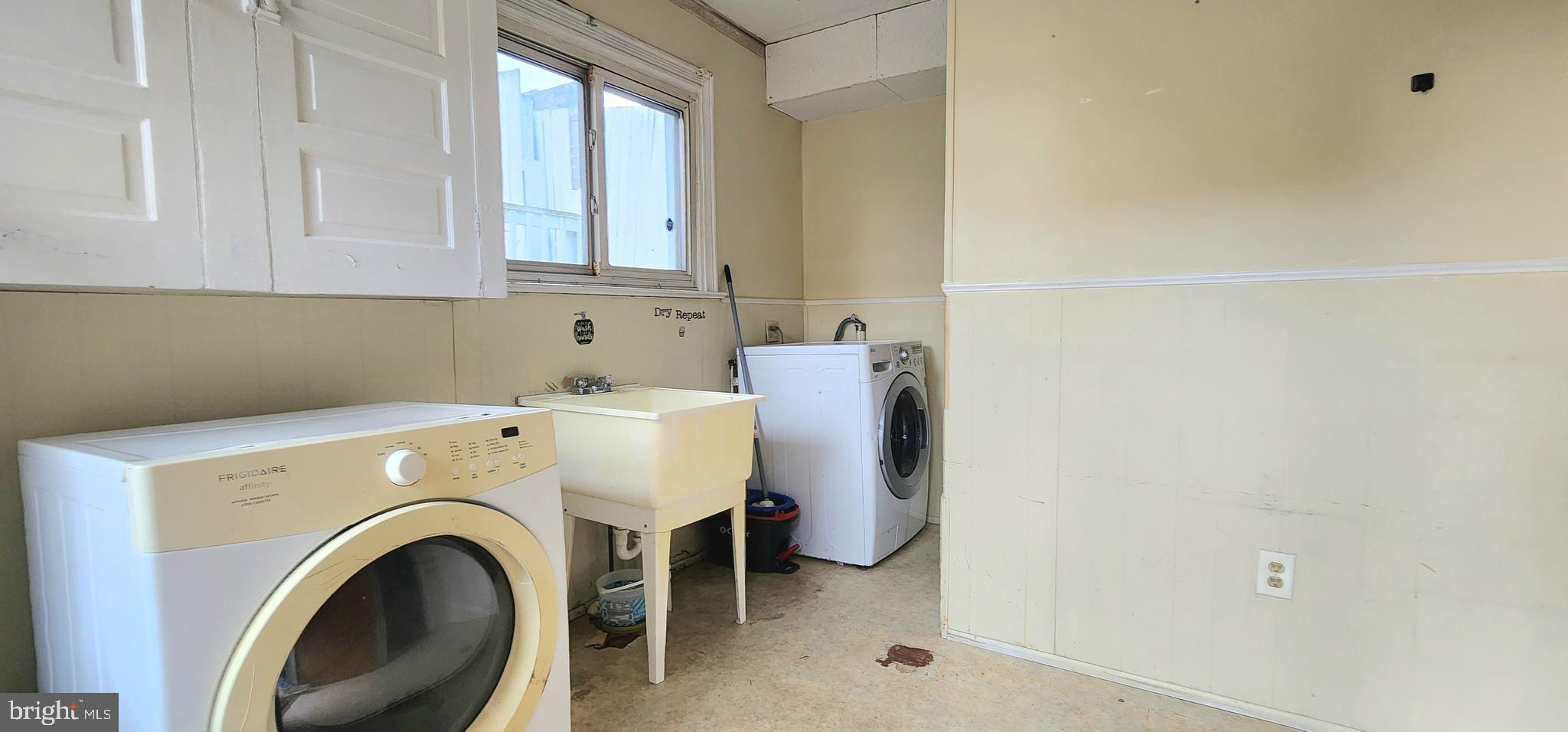 POTTSVILLE - Residential