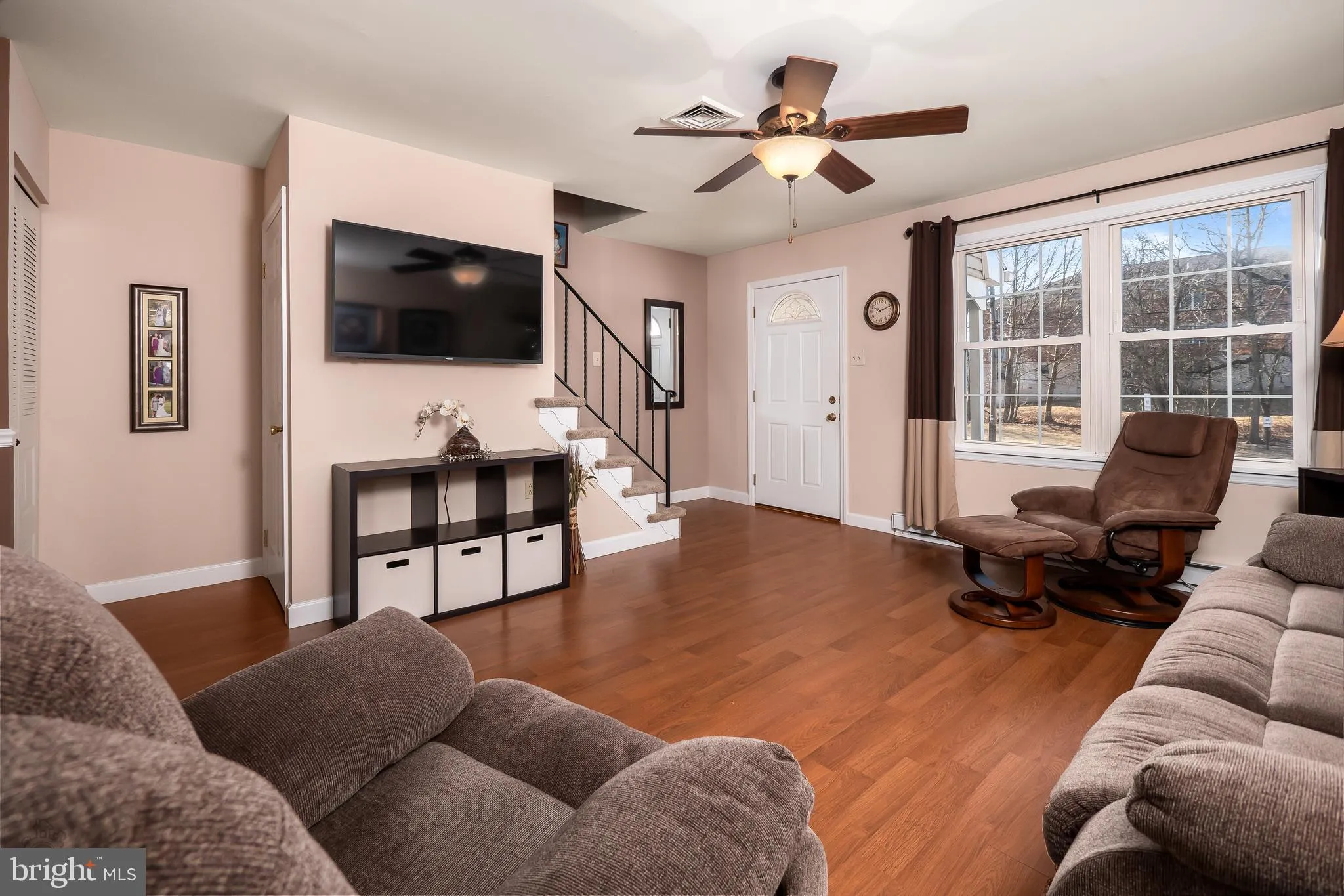 Coopersburg, Pennsylvania 18036, United States, 3 Bedrooms Bedrooms, ,2 BathroomsBathrooms,Residential,Pending,91523