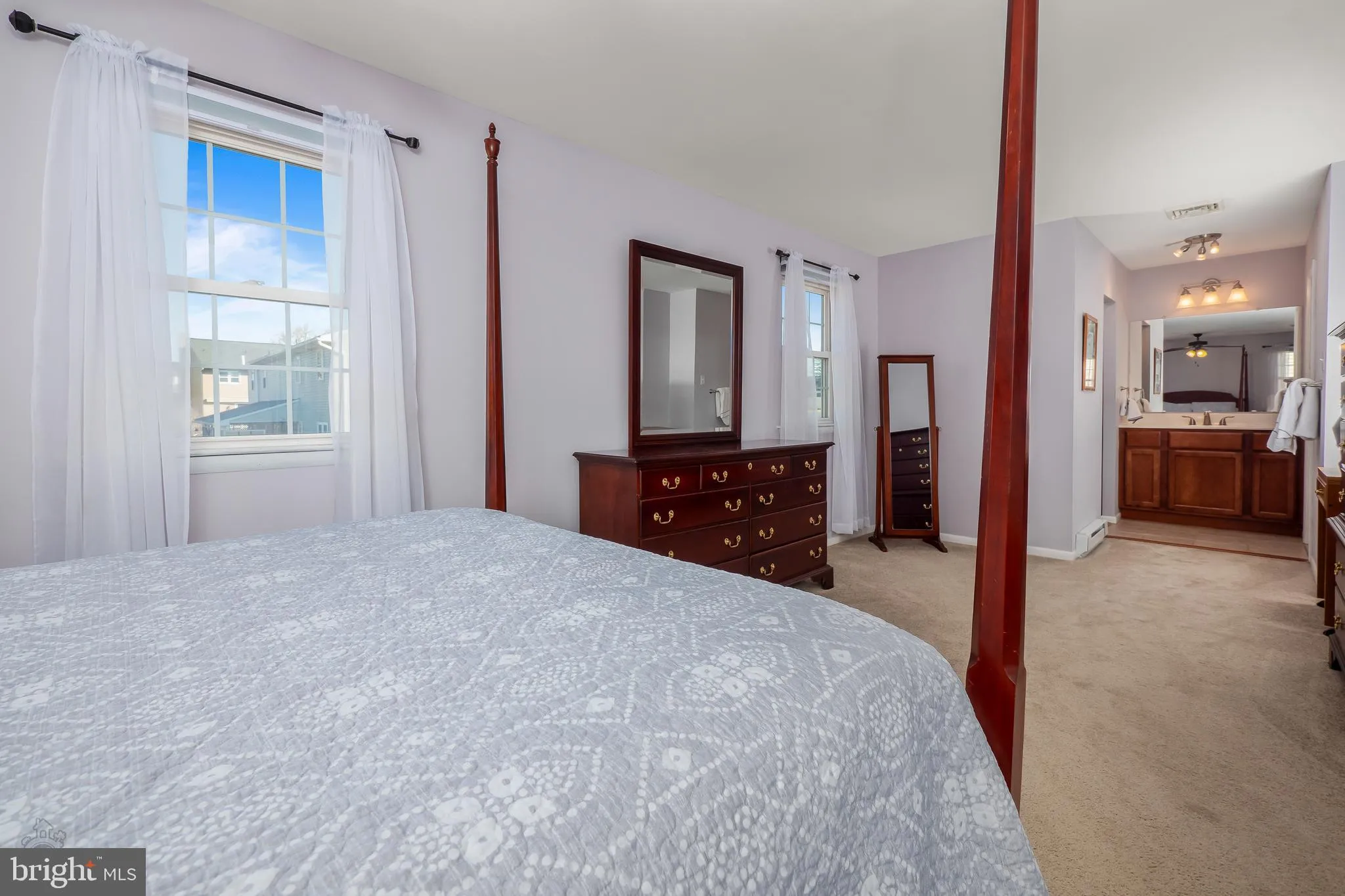 Coopersburg, Pennsylvania 18036, United States, 3 Bedrooms Bedrooms, ,2 BathroomsBathrooms,Residential,Pending,91523