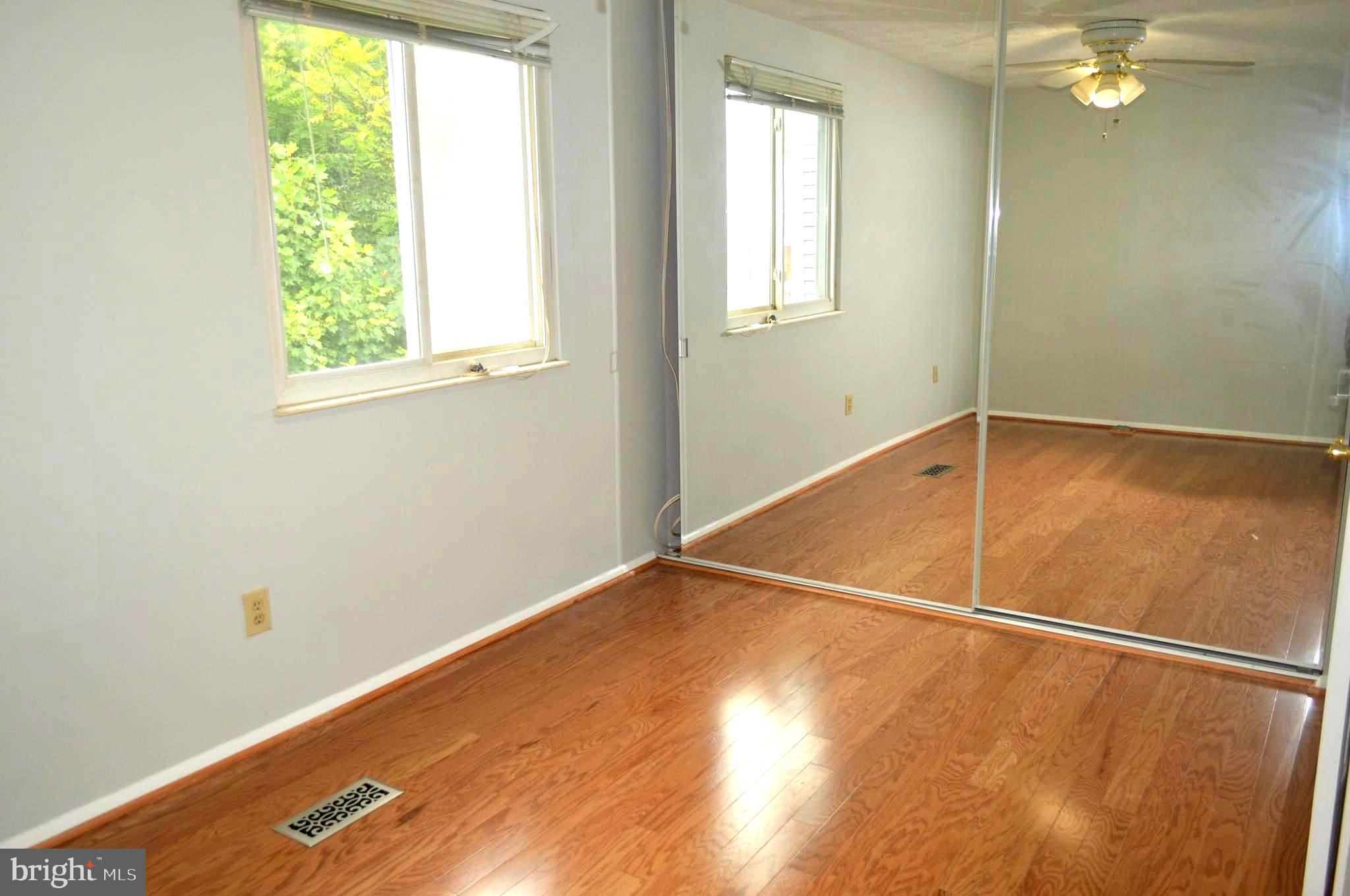 NEWINGTON COMMONS - Residential Lease