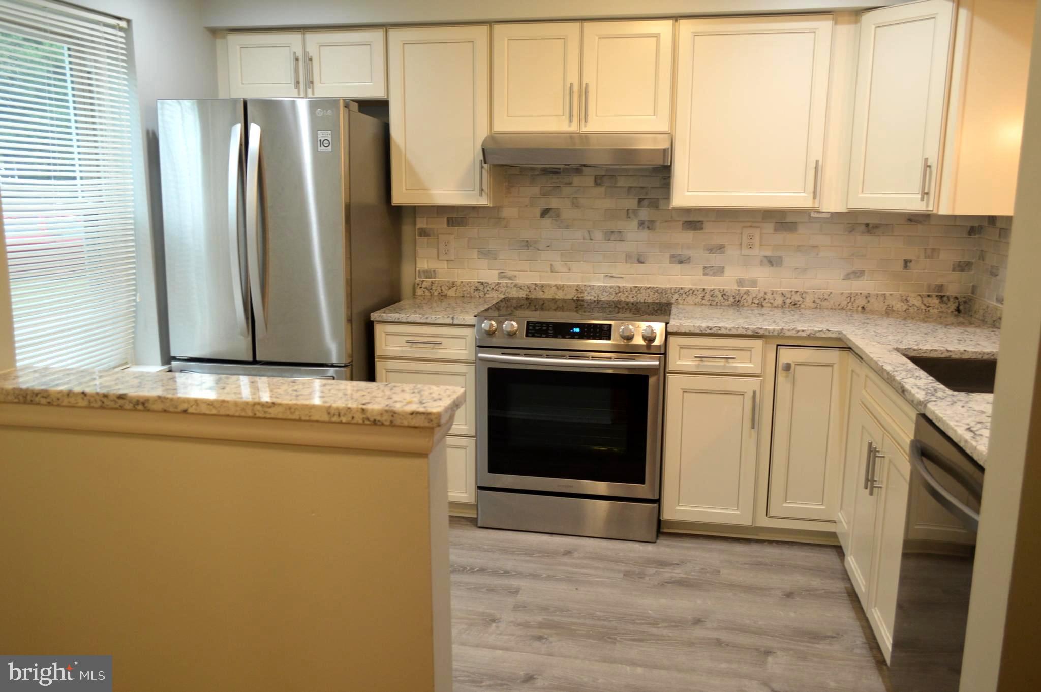 NEWINGTON COMMONS - Residential Lease