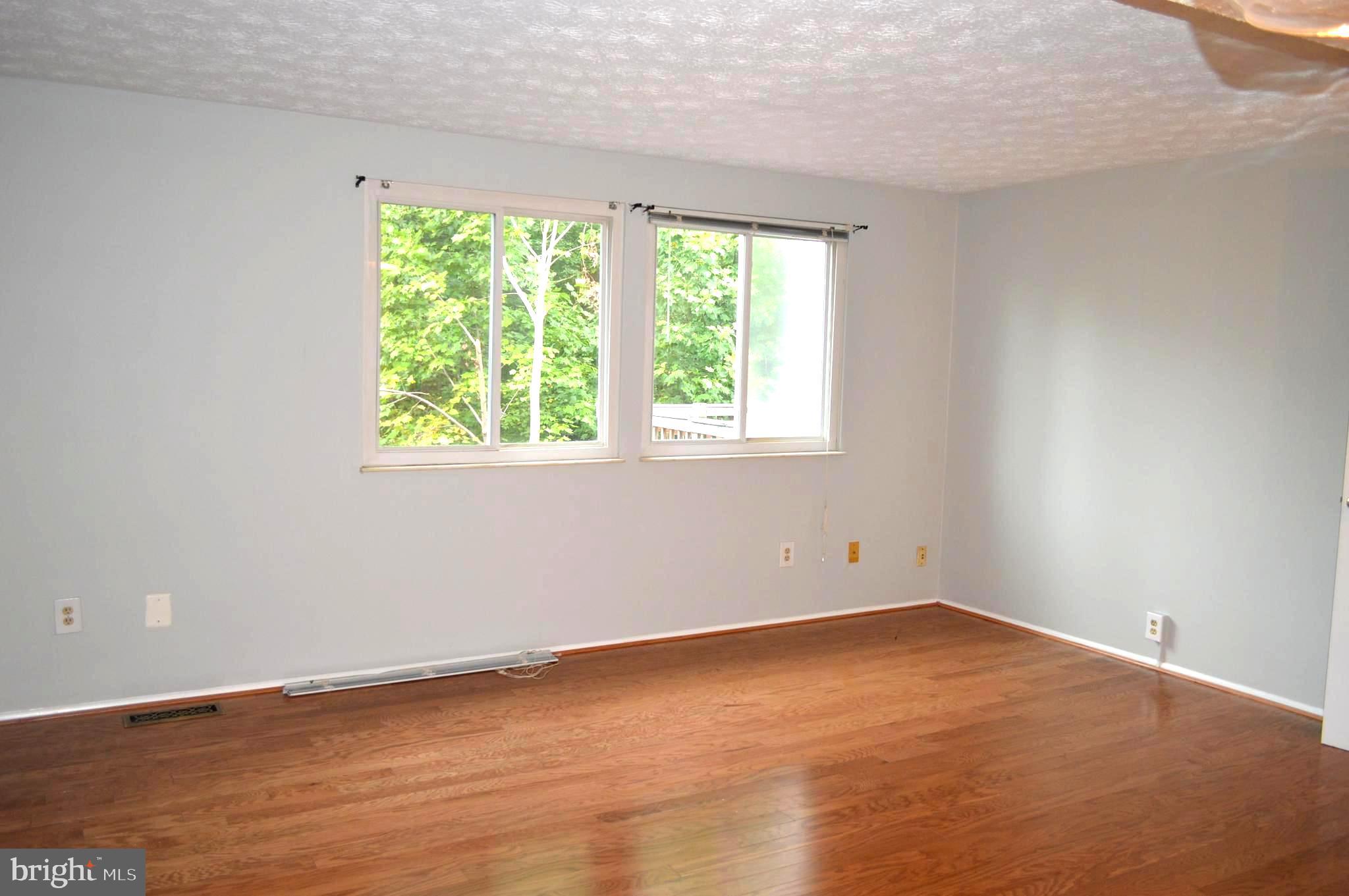 NEWINGTON COMMONS - Residential Lease