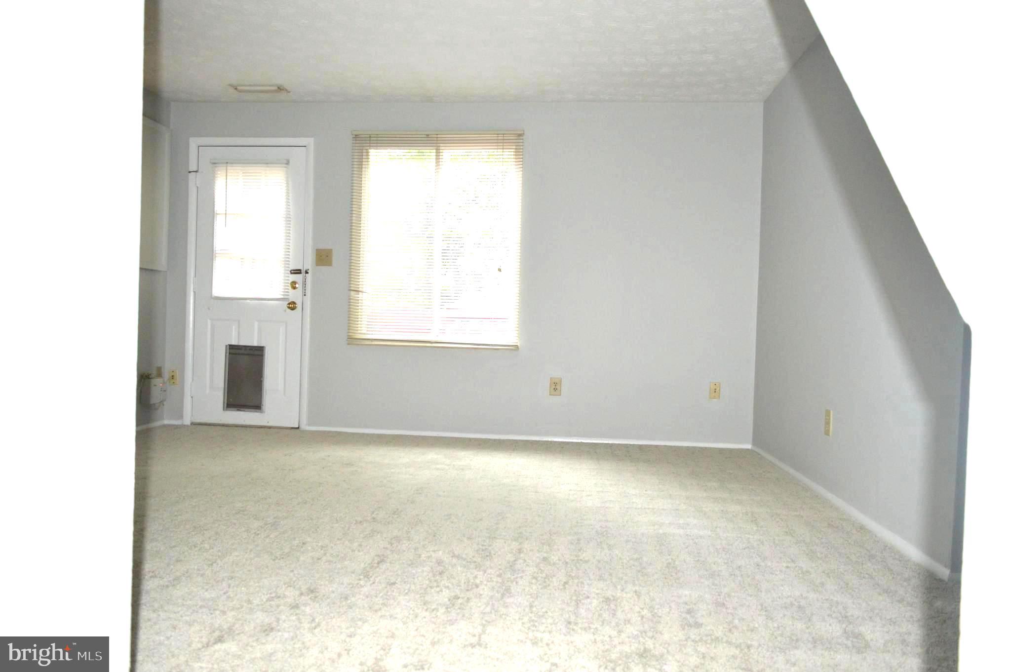 NEWINGTON COMMONS - Residential Lease