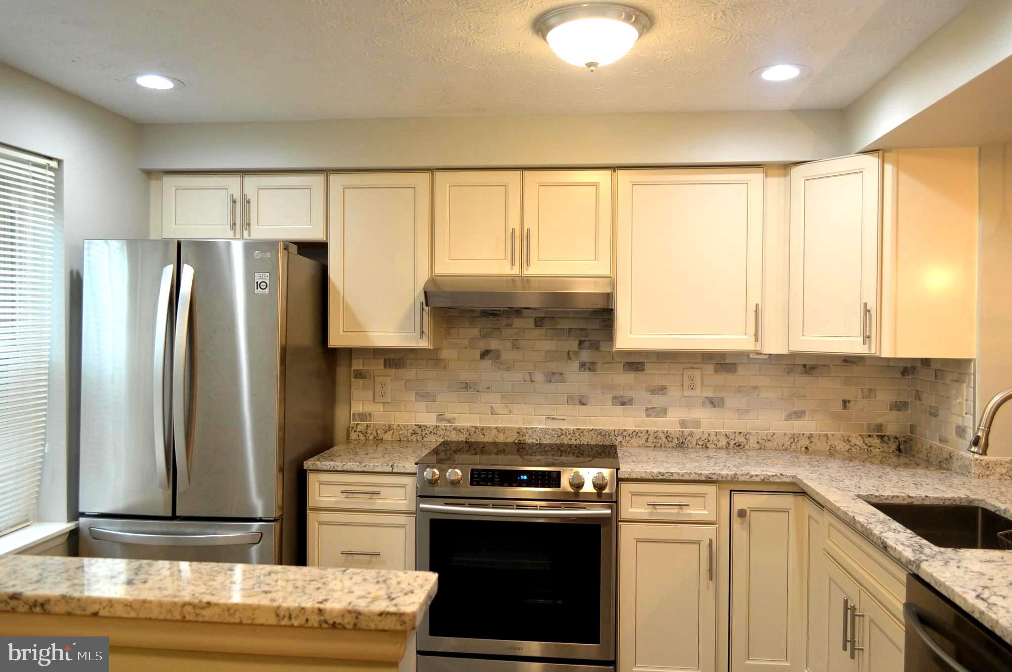 NEWINGTON COMMONS - Residential Lease