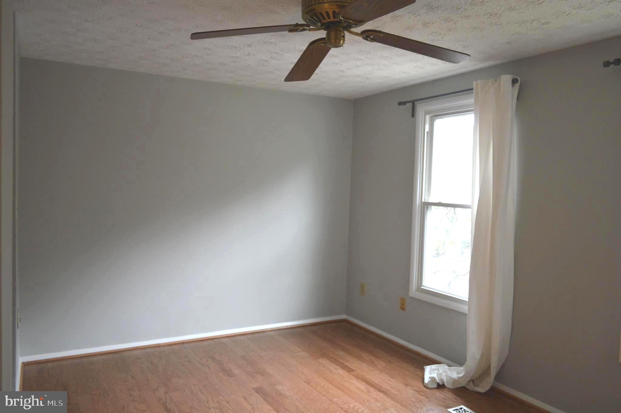 NEWINGTON COMMONS - Residential Lease