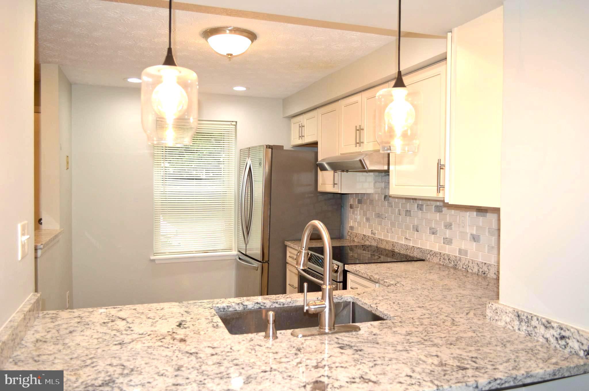 NEWINGTON COMMONS - Residential Lease