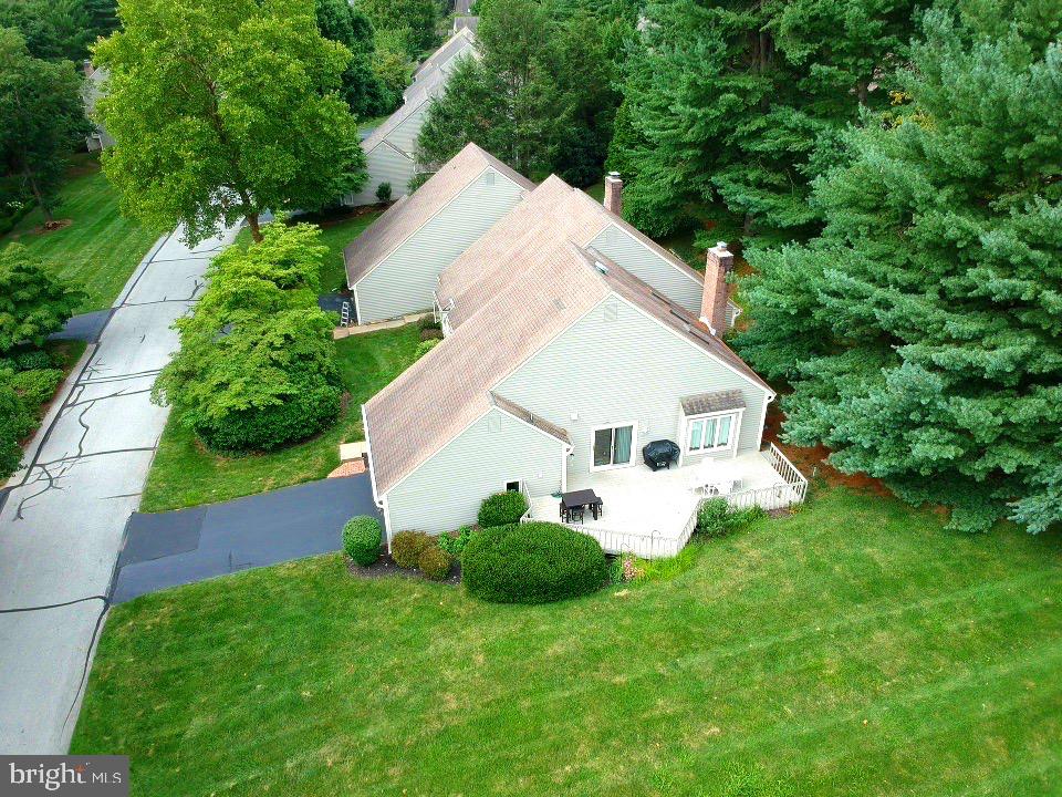 1156 MEWS LANE 33