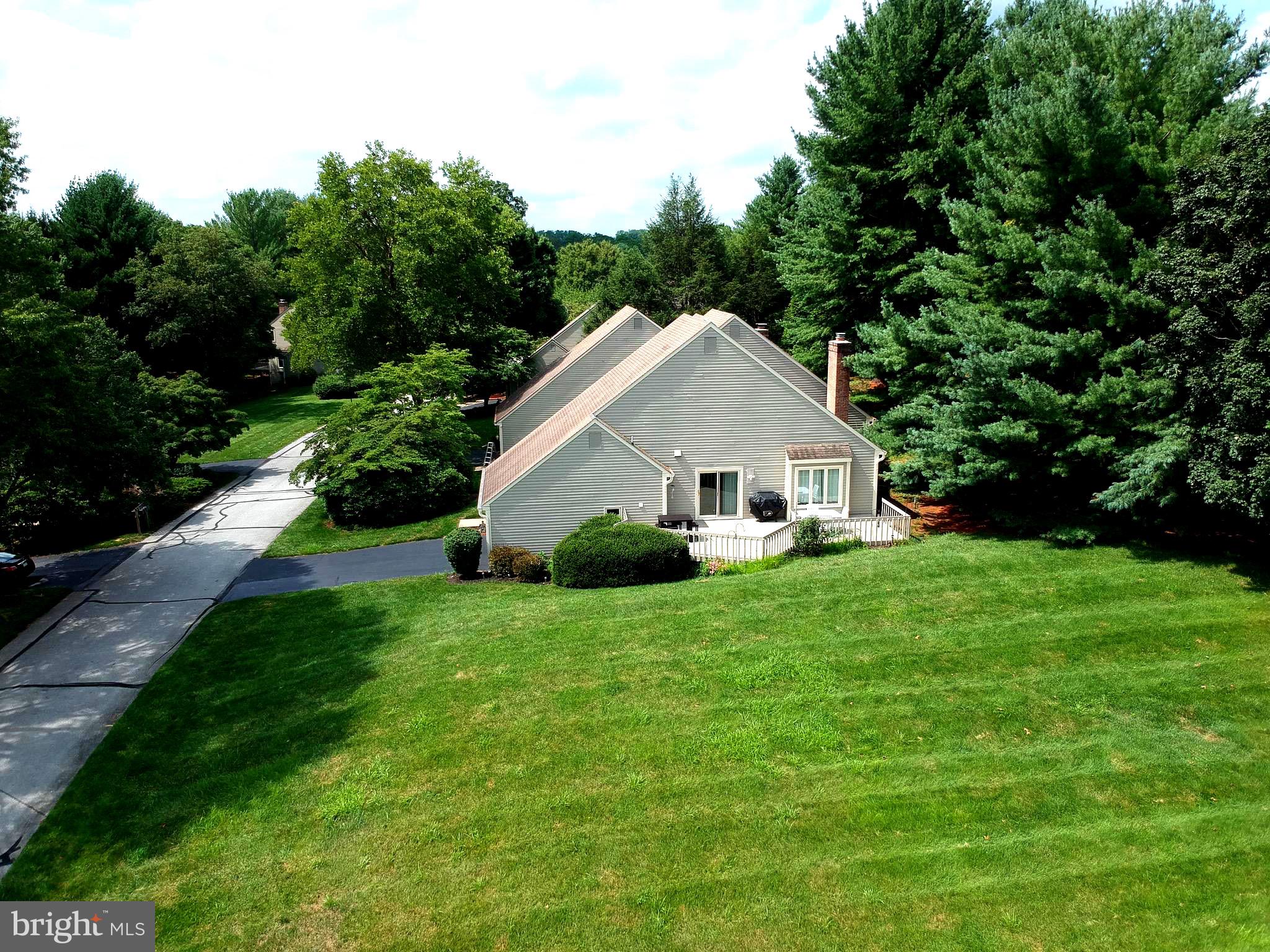 1156 MEWS LANE 33