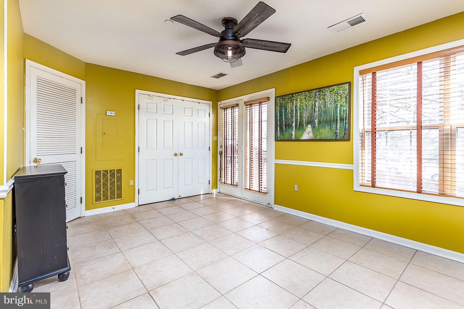 EDSALL RD T/H - Residential