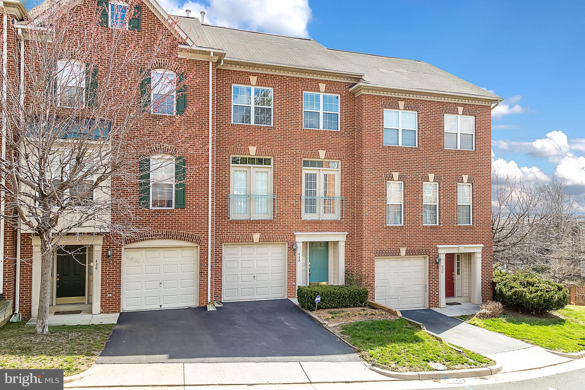 EDSALL RD T/H - Residential