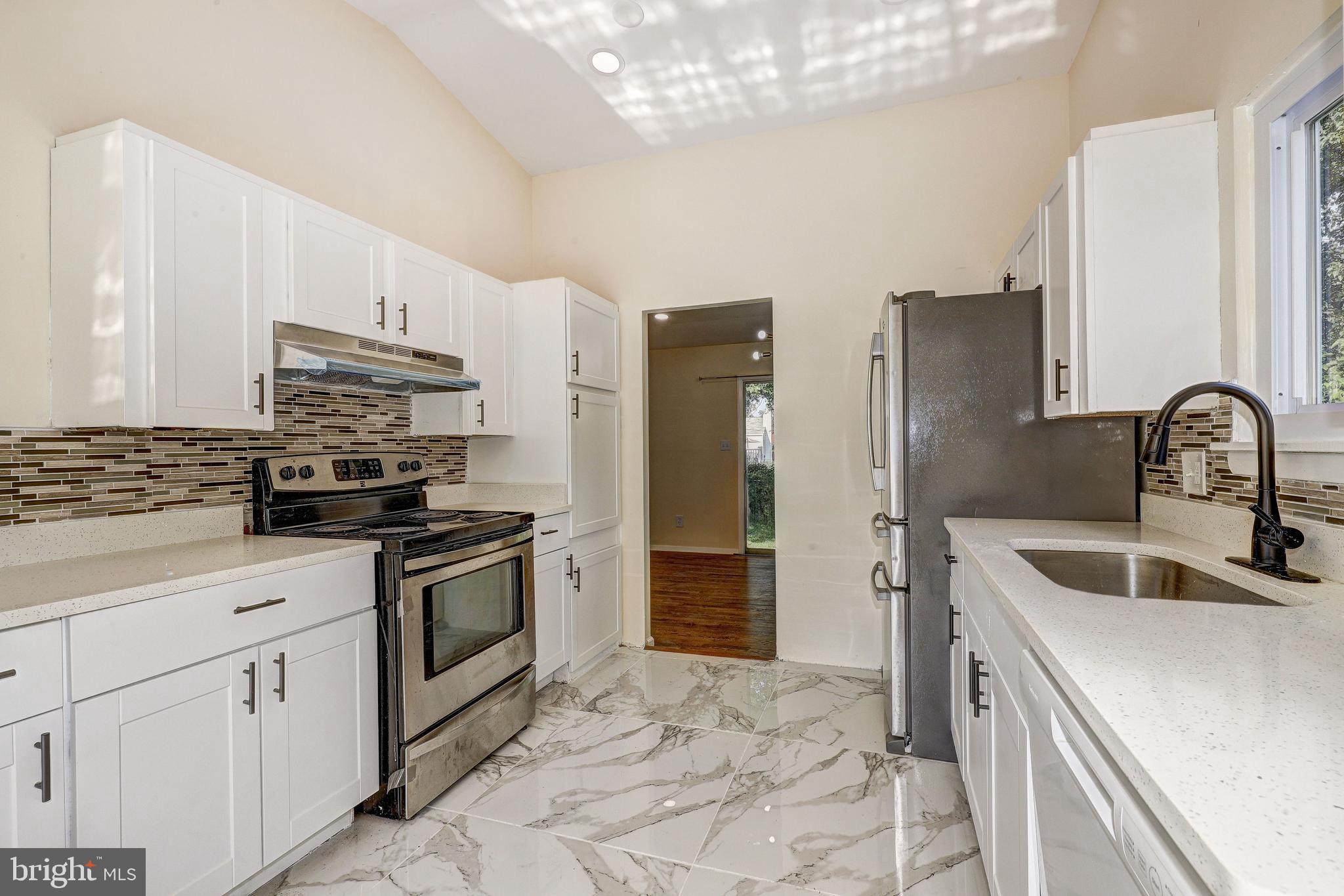 OLD COURT ESTATES - Residential