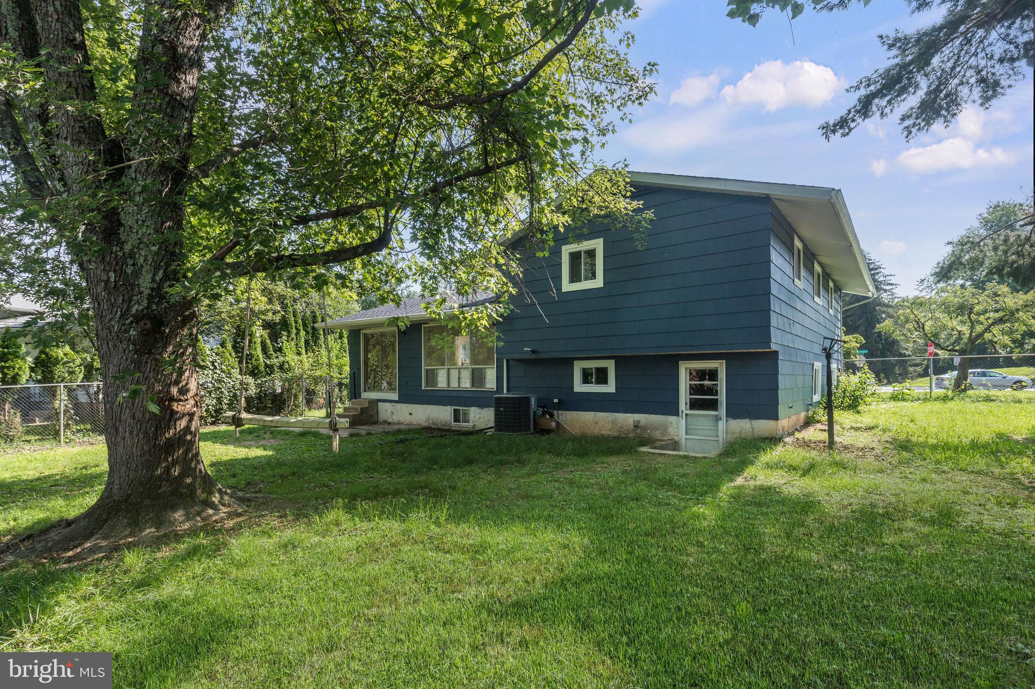 OLD COURT ESTATES - Residential