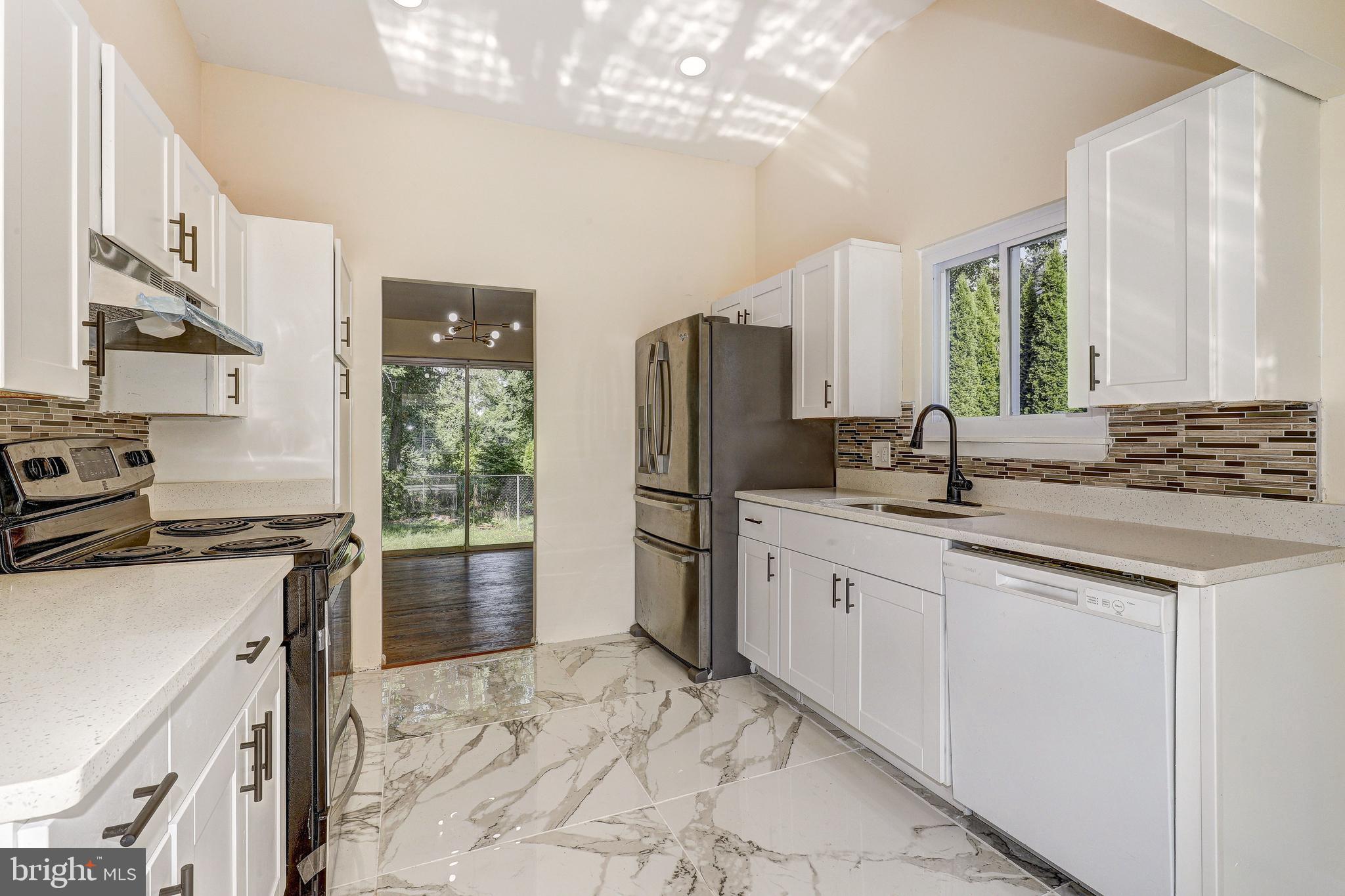 OLD COURT ESTATES - Residential