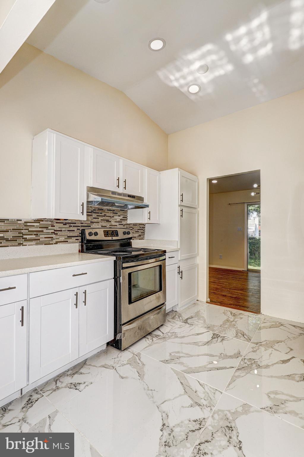 OLD COURT ESTATES - Residential