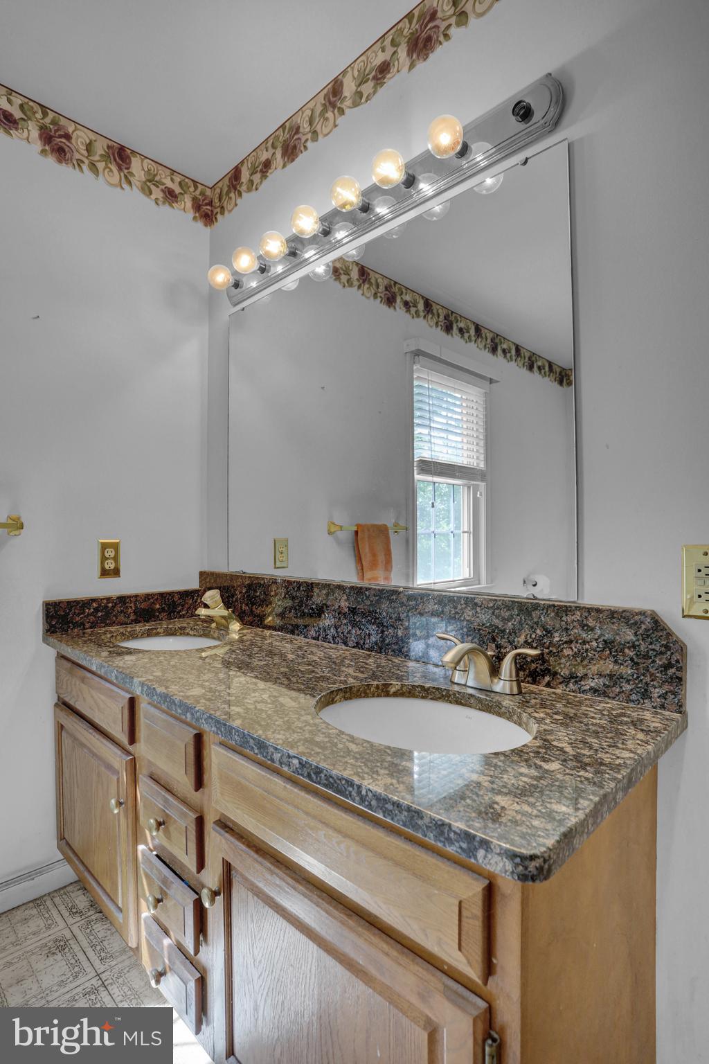 BEACON HILLS - Residential