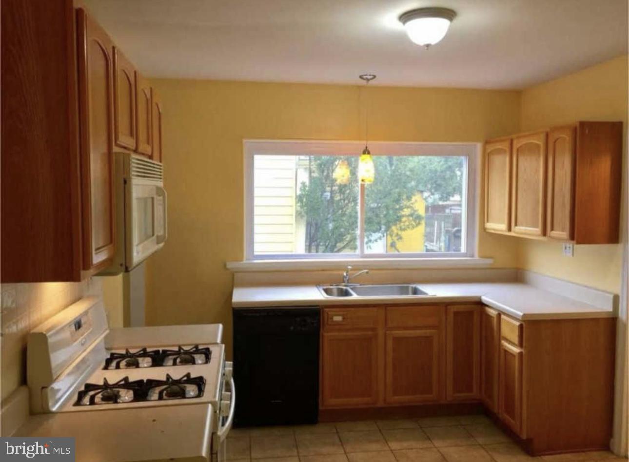 11 W WASHINGTON STREET