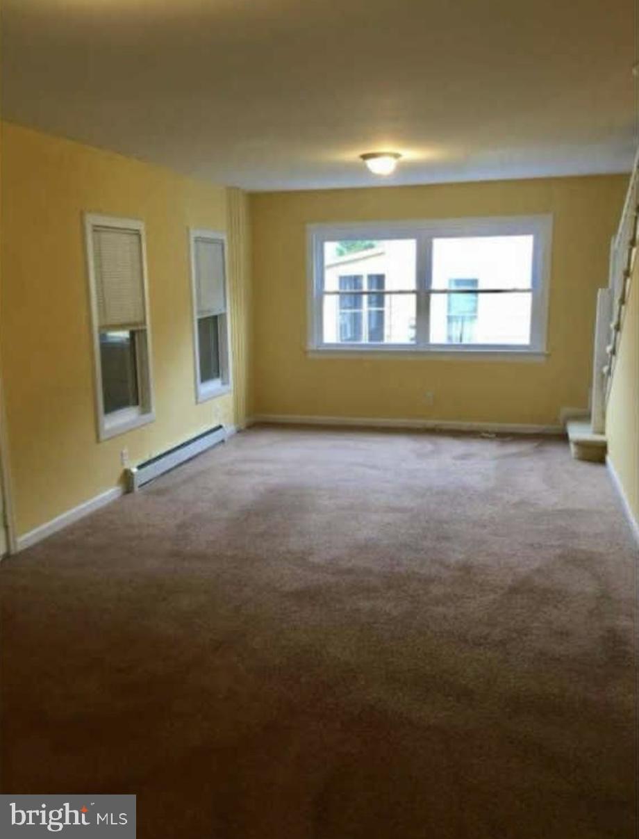 11 W WASHINGTON STREET