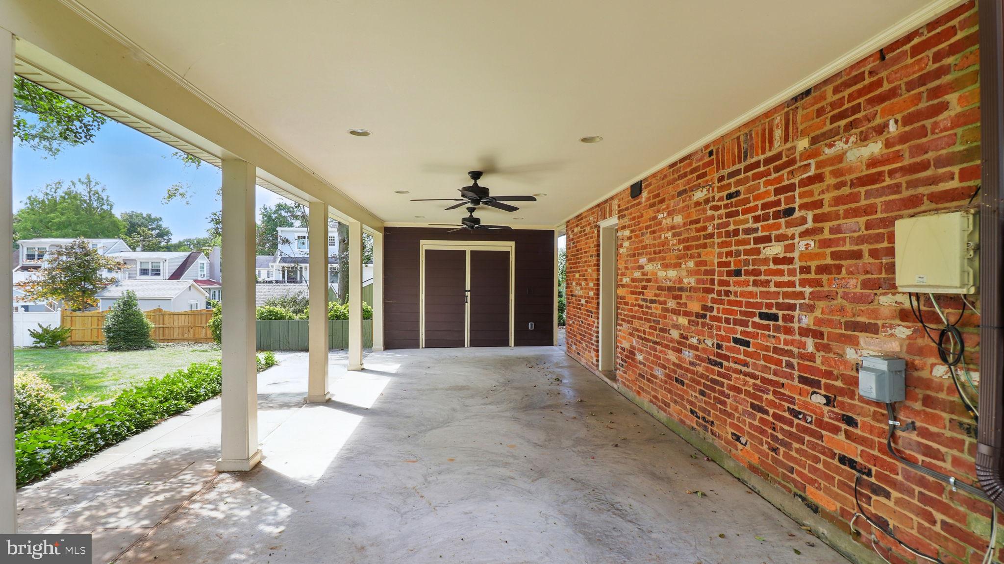 913 CROTON DRIVE