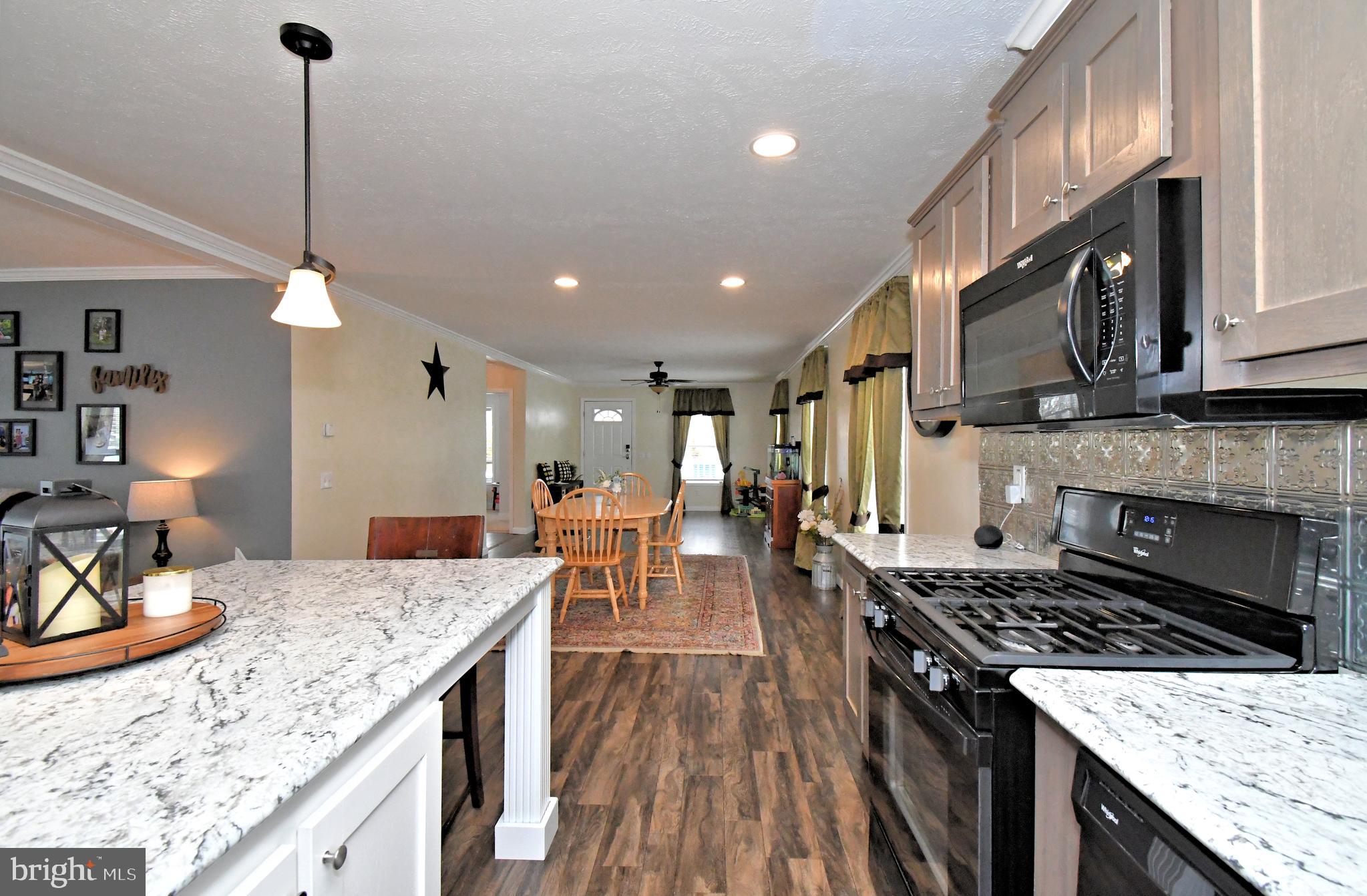 COLONIAL HERITAGE - Residential