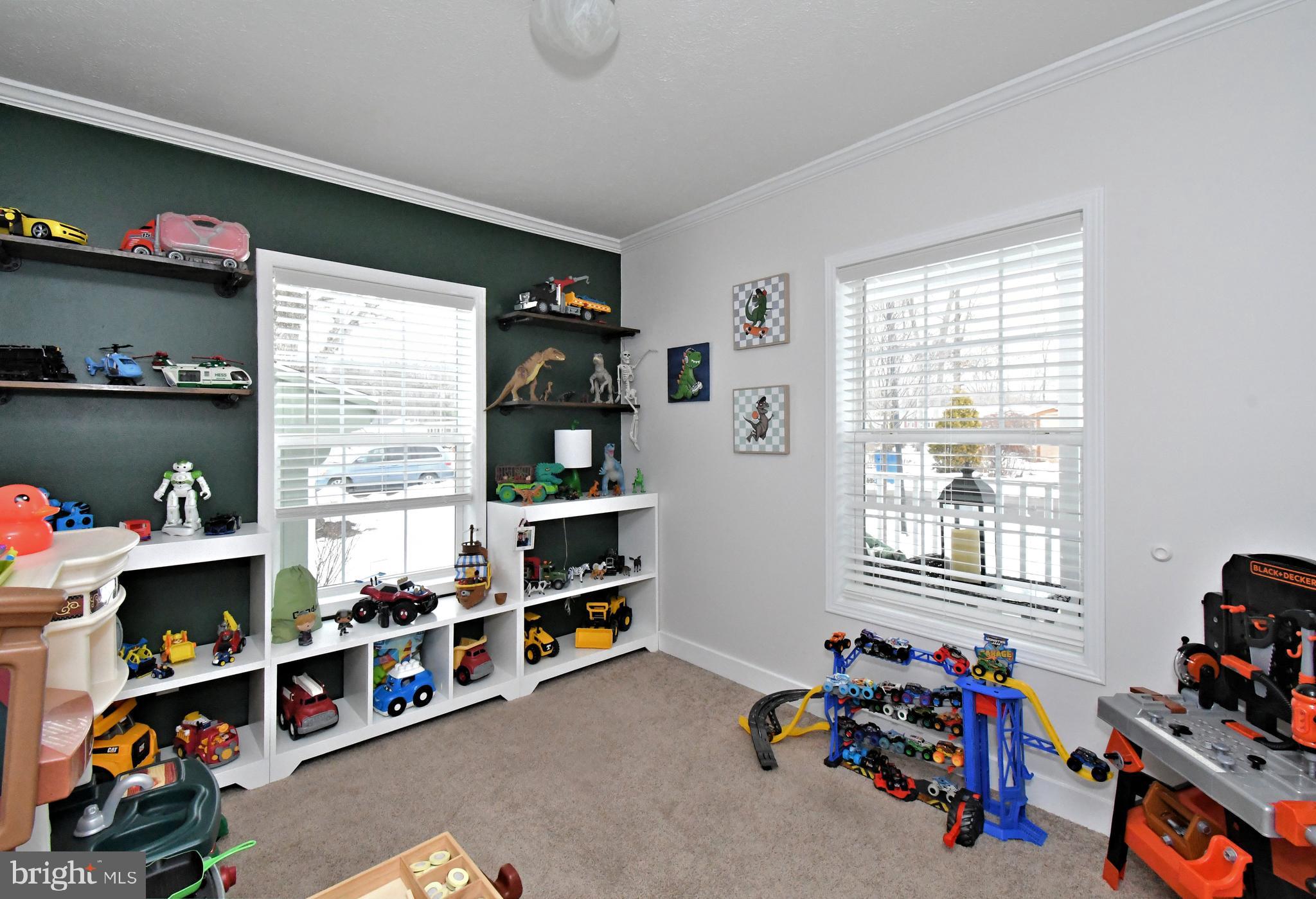 COLONIAL HERITAGE - Residential