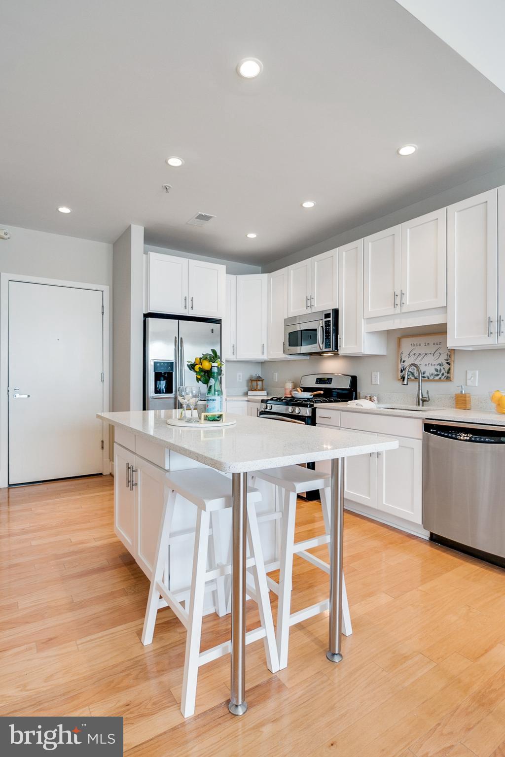 1800 WILSON - Residential