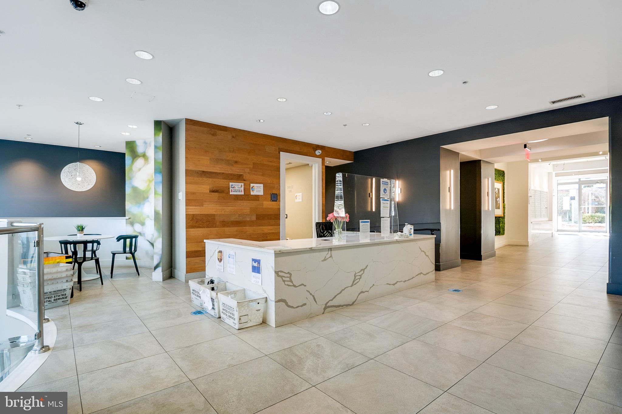 1800 WILSON - Residential