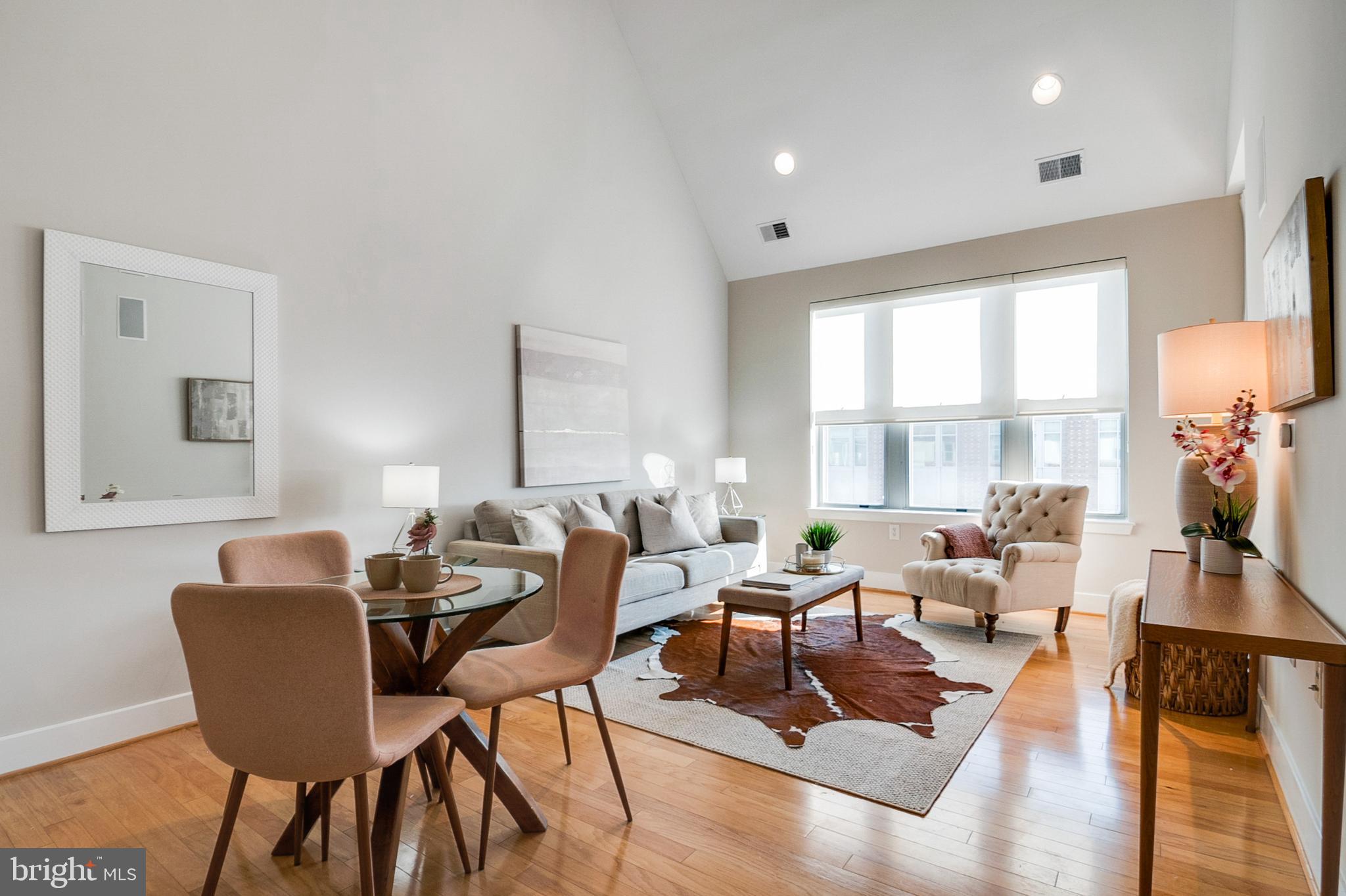 1800 WILSON - Residential