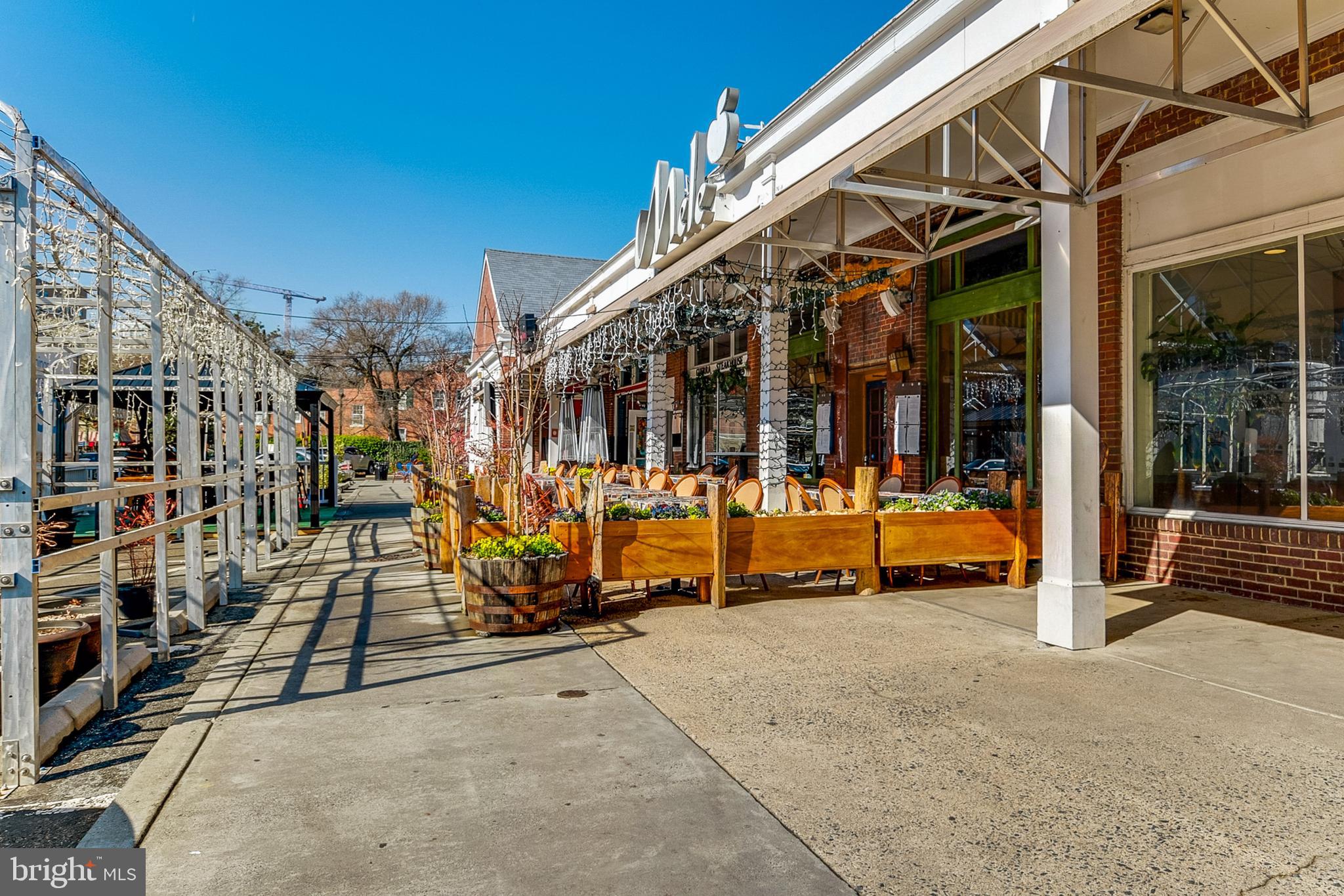 1800 WILSON - Residential