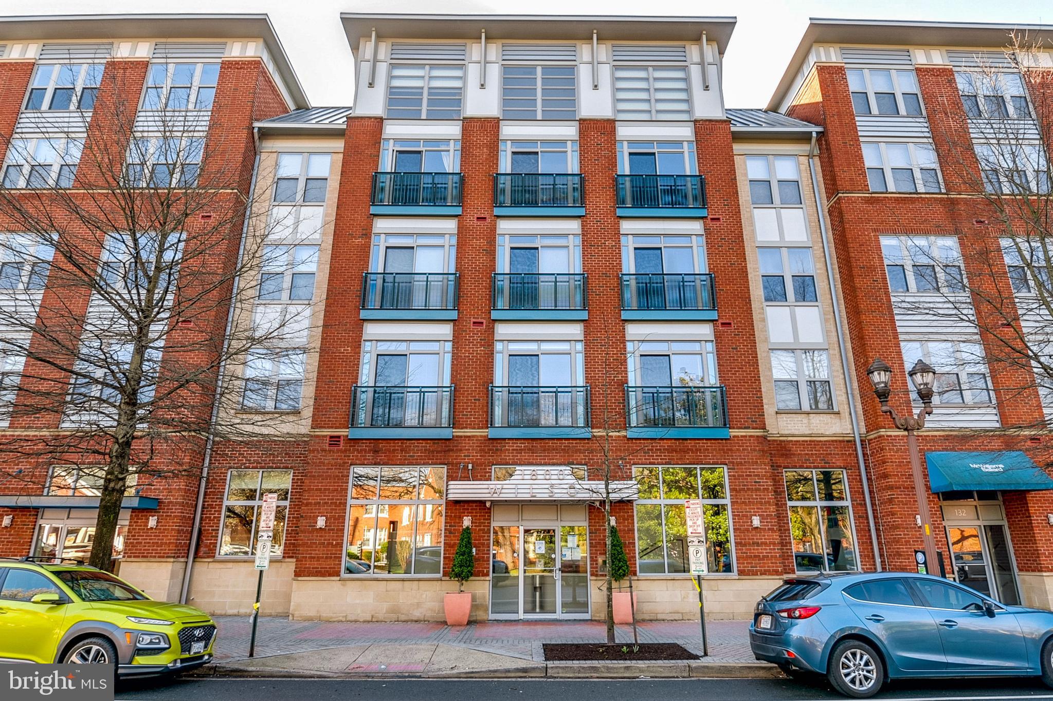 1800 WILSON - Residential