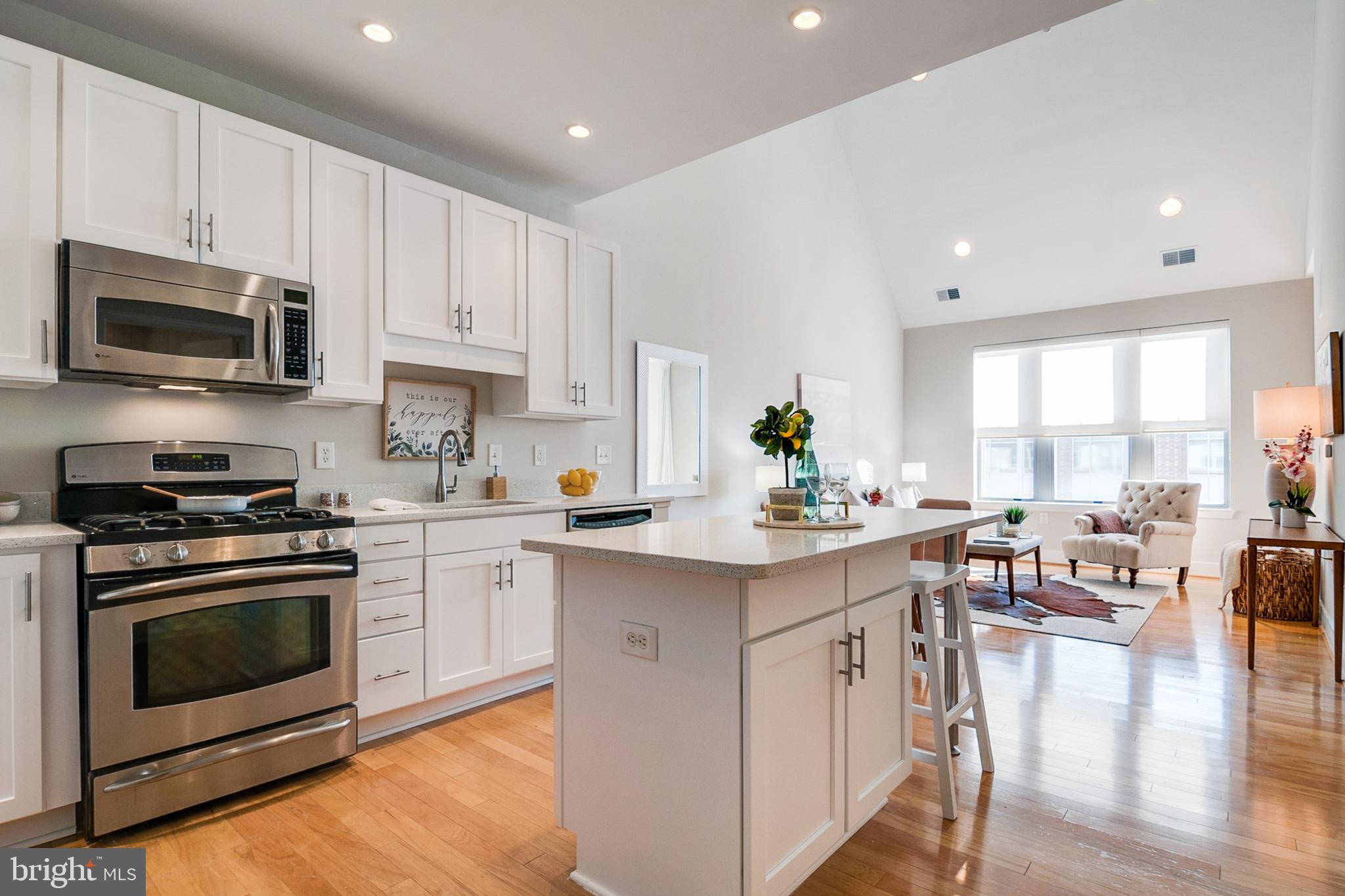 1800 WILSON - Residential