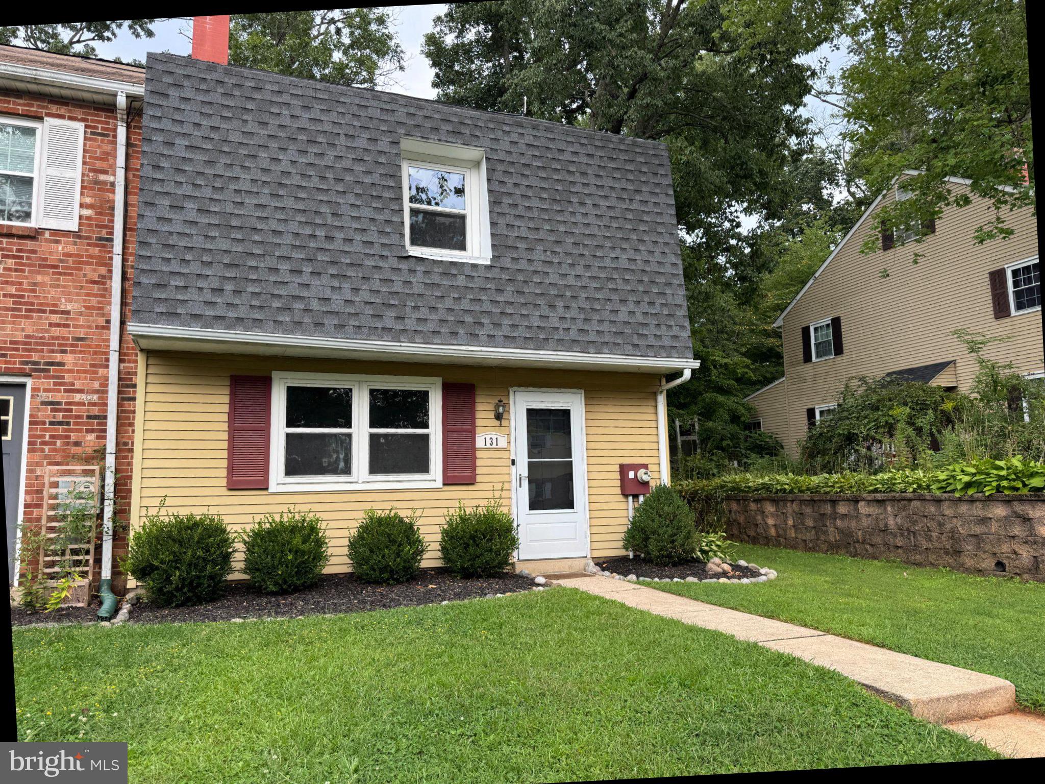 131 DENBIGH TERRACE
