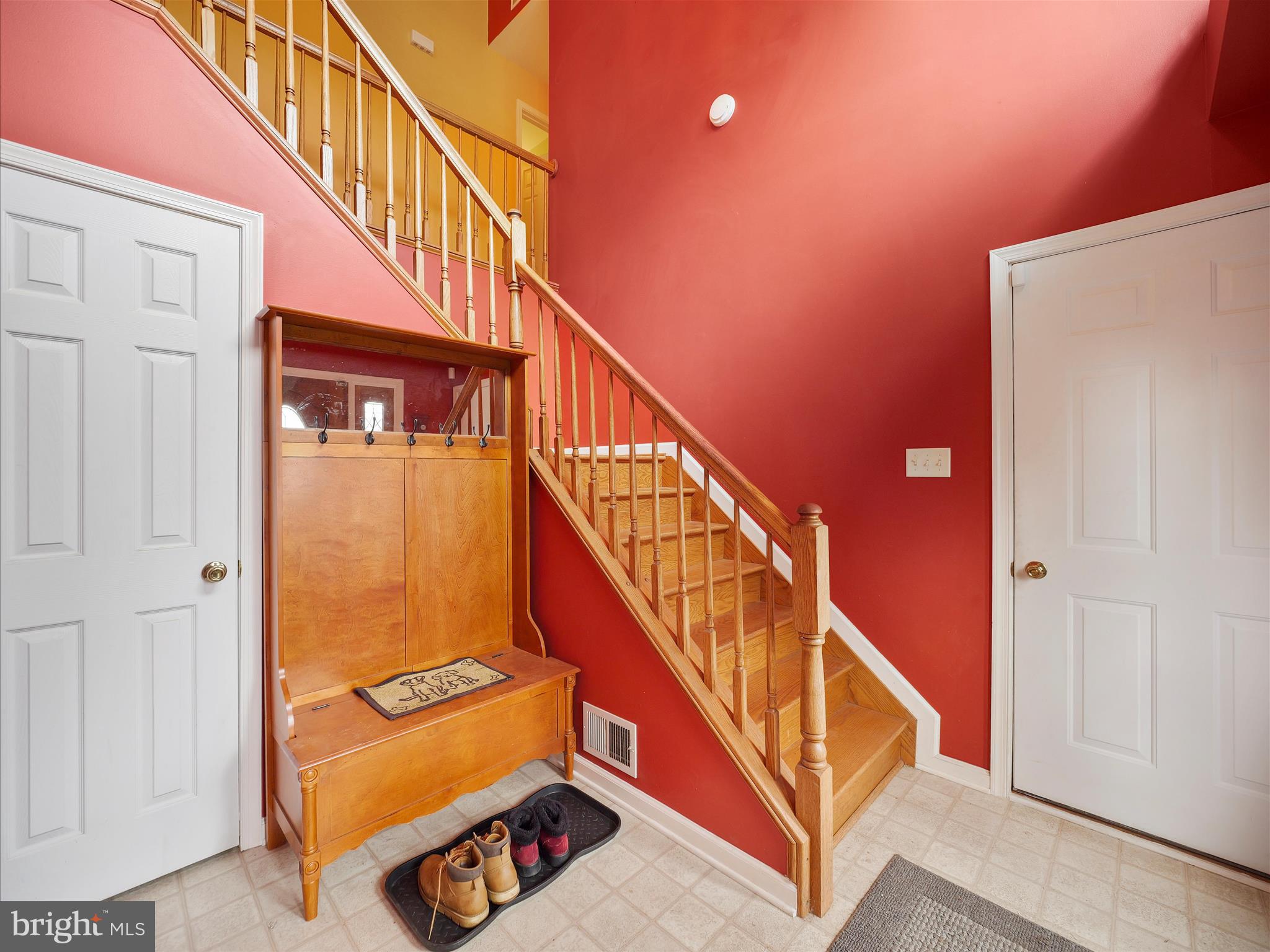 HEDGESVILLE - Residential