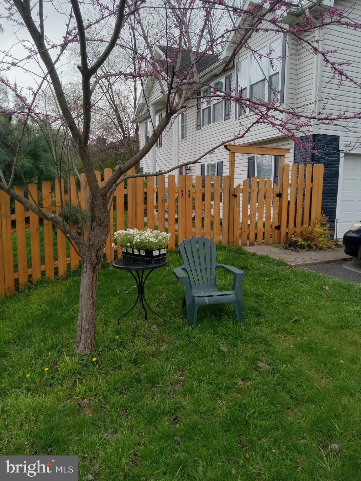 HEDGESVILLE - Residential