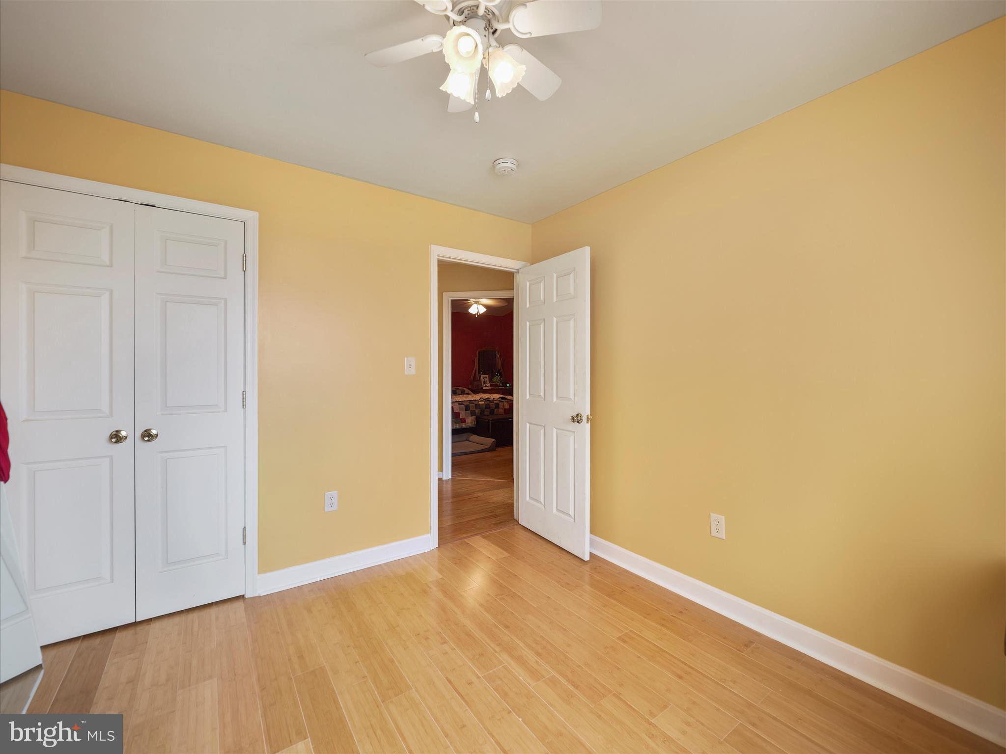 HEDGESVILLE - Residential