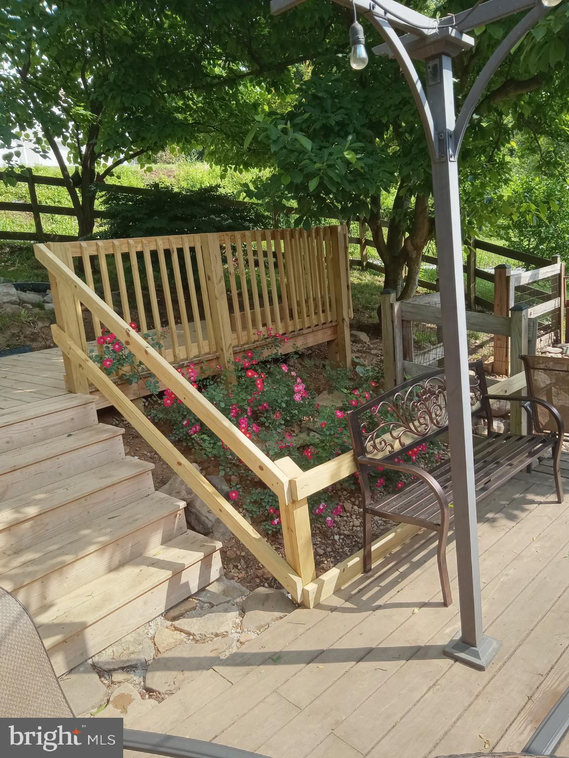 HEDGESVILLE - Residential