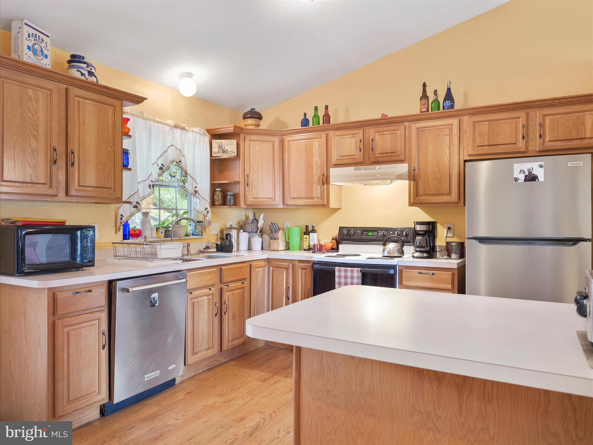 HEDGESVILLE - Residential