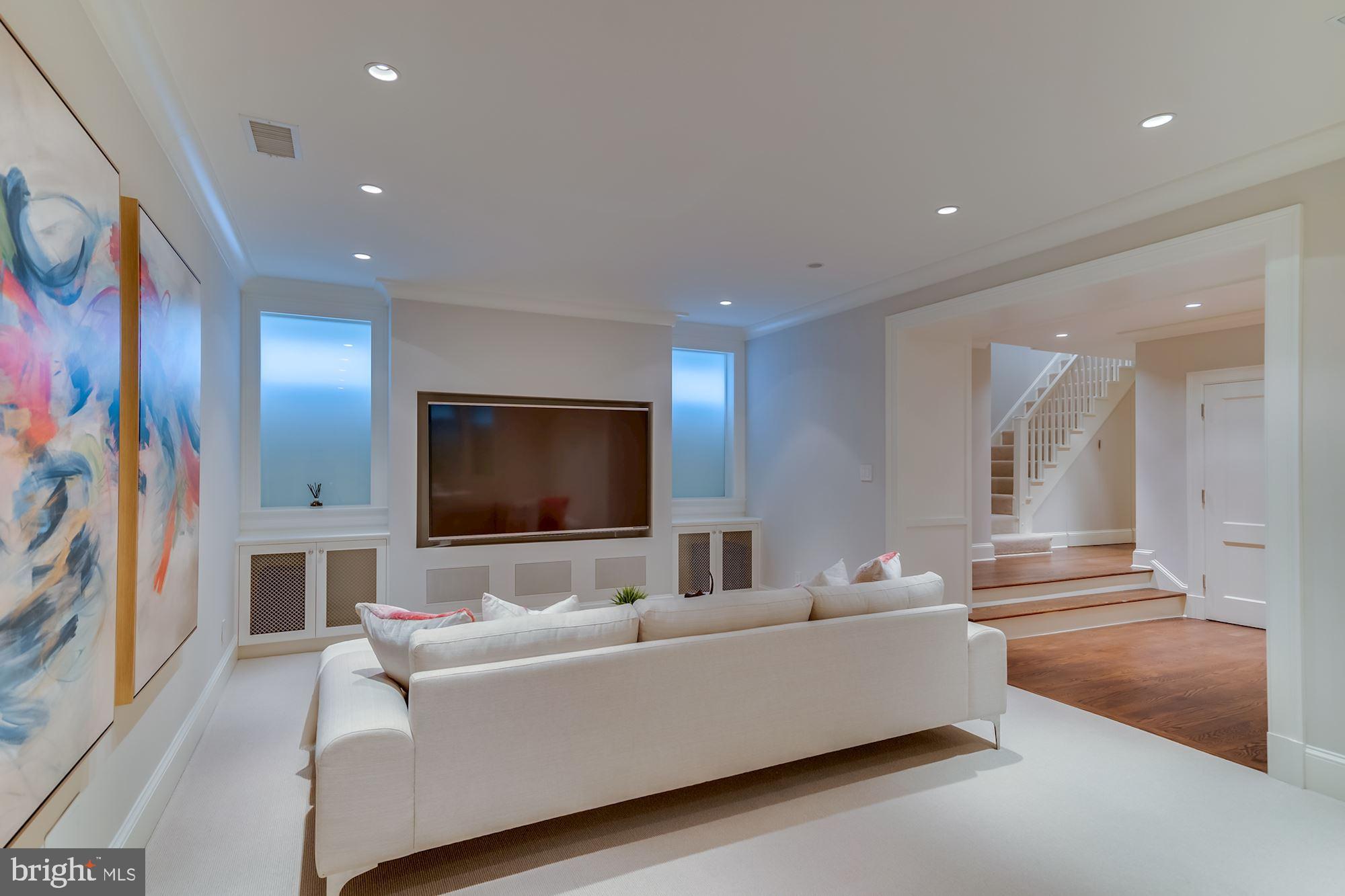 GEORGETOWN - Residential