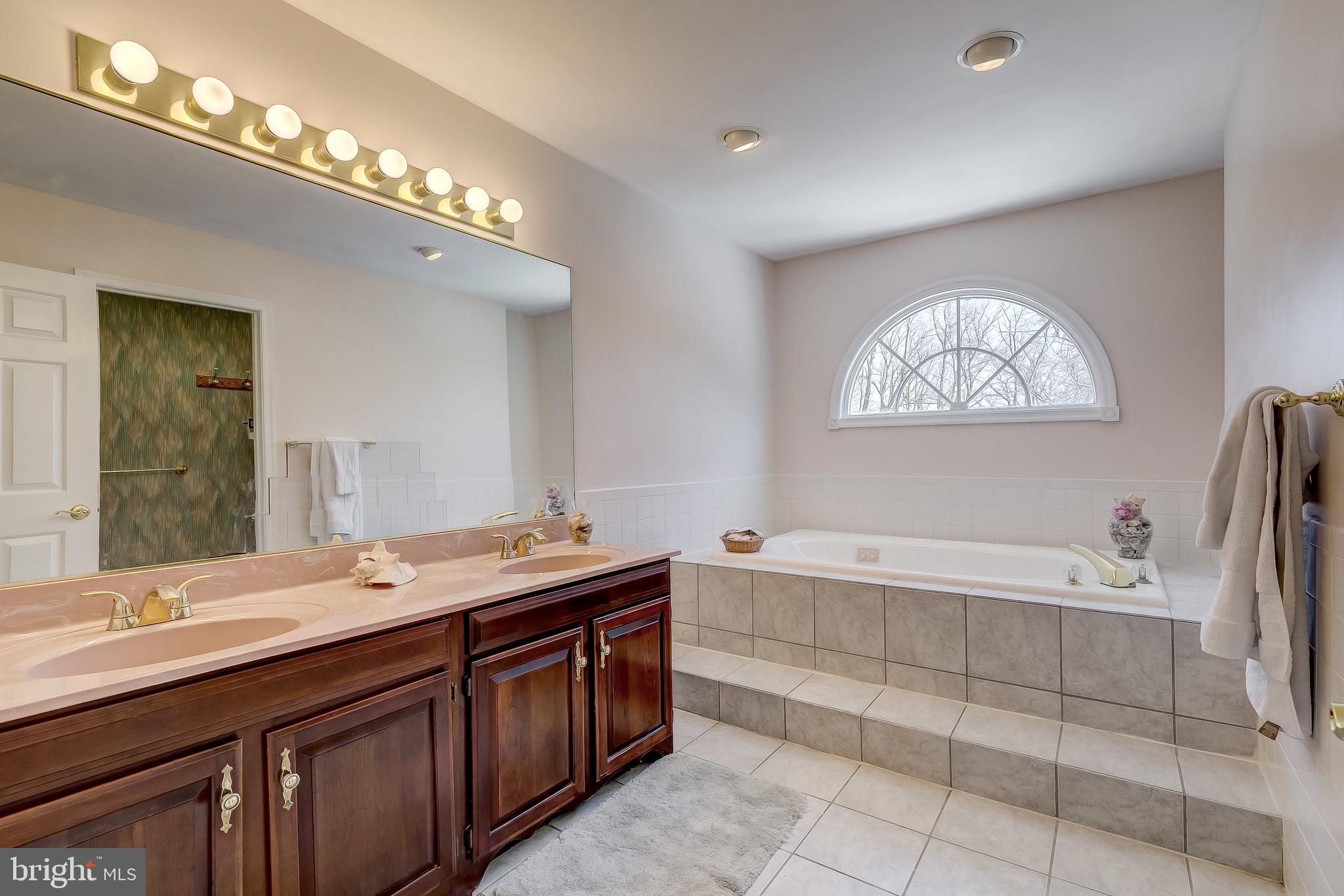 LONGMEADOW - Residential