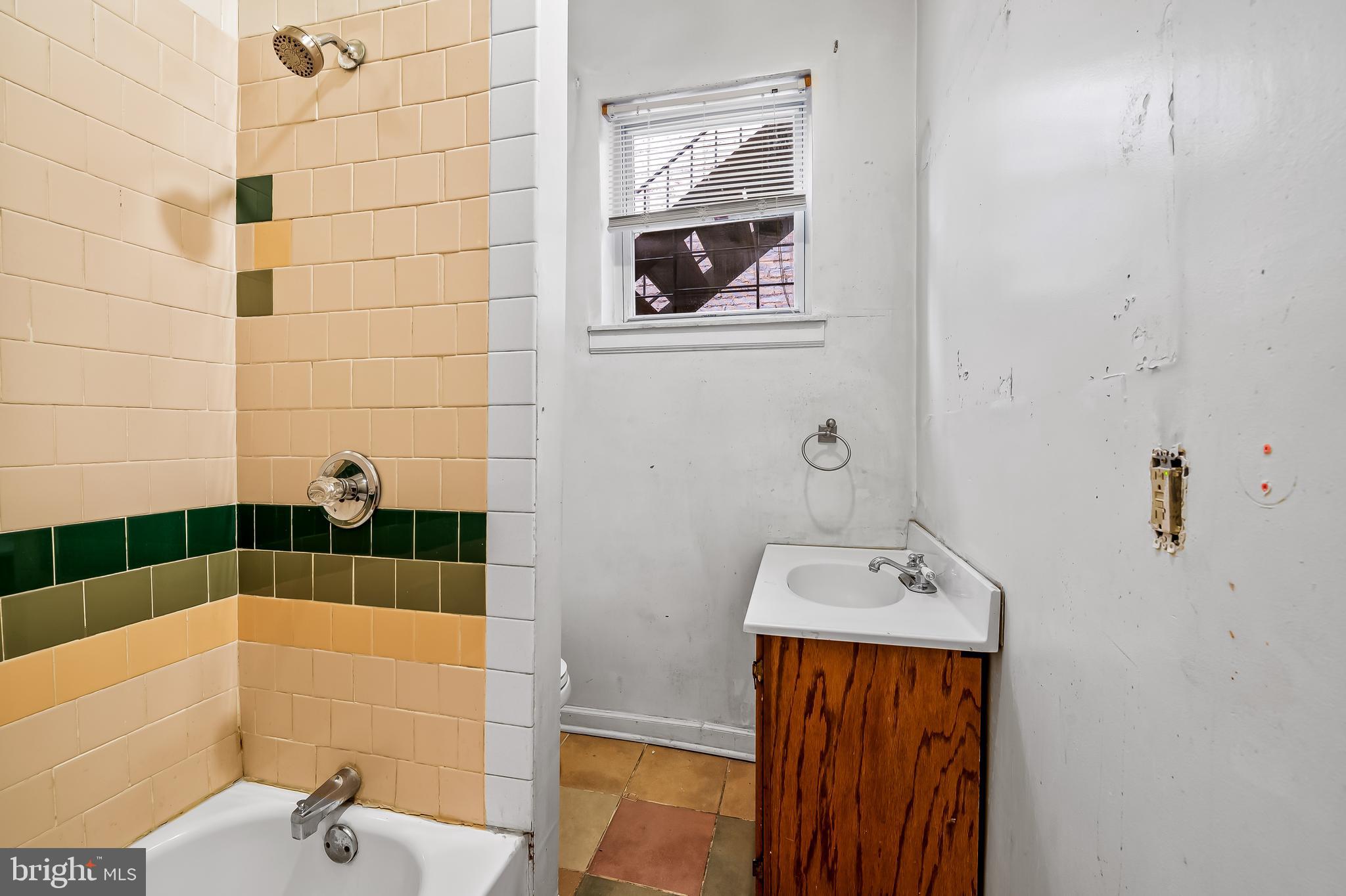 RESERVOIR HILL - Residential