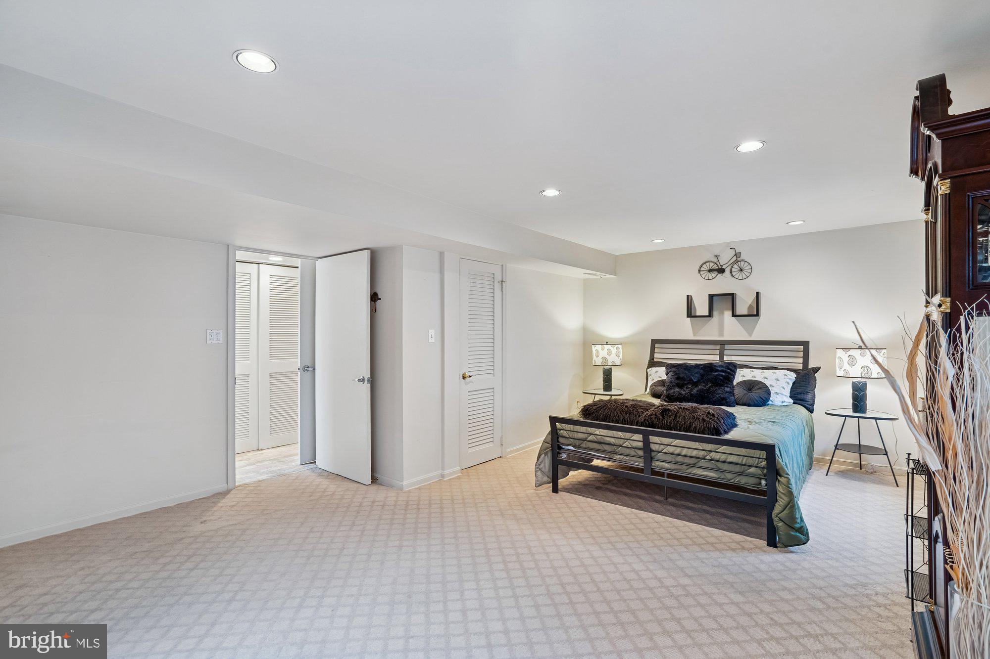 OLD FARM - Residential