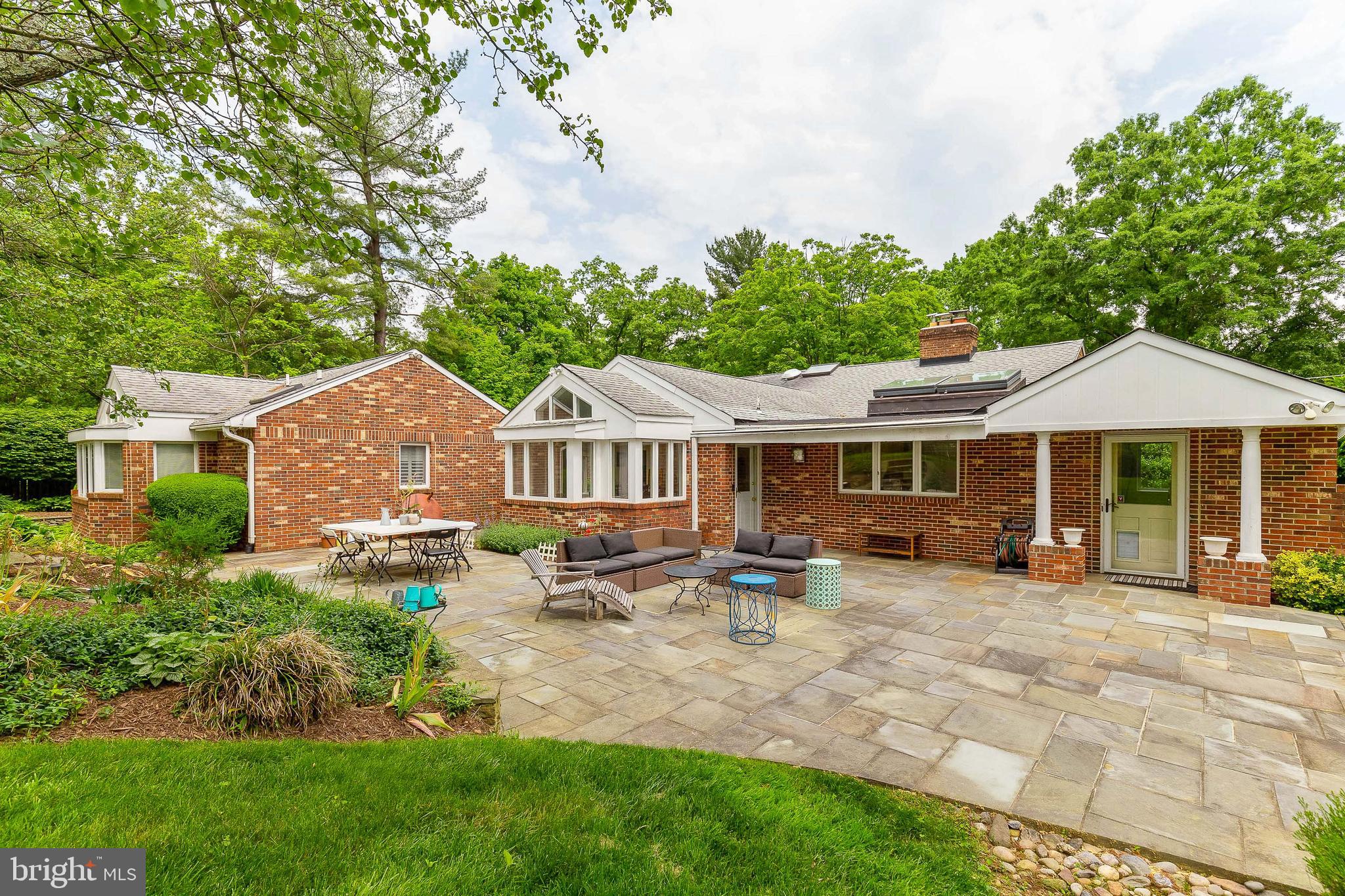 ASHLEIGH - Residential