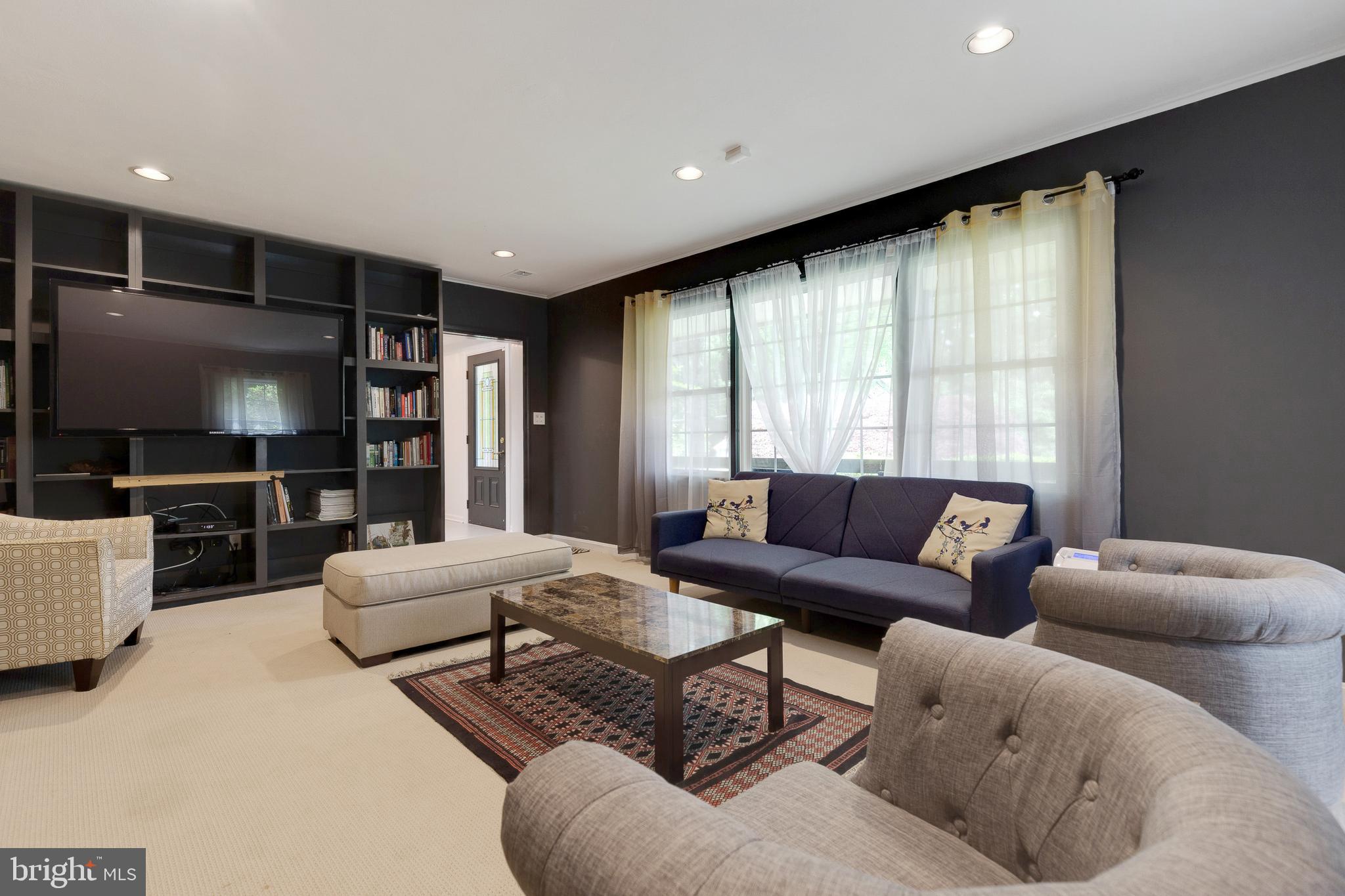 ASHLEIGH - Residential