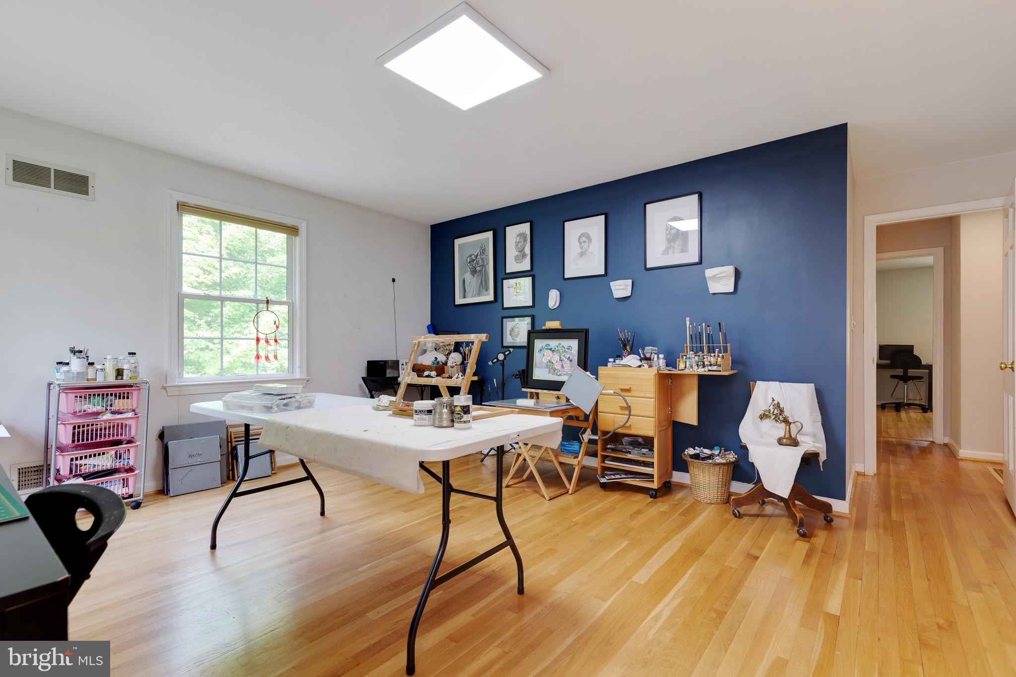 ASHLEIGH - Residential