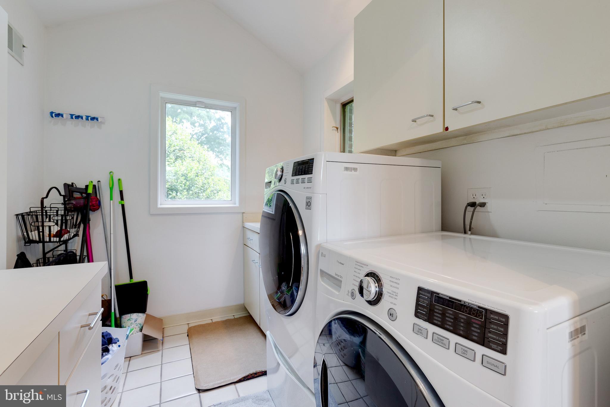 ASHLEIGH - Residential