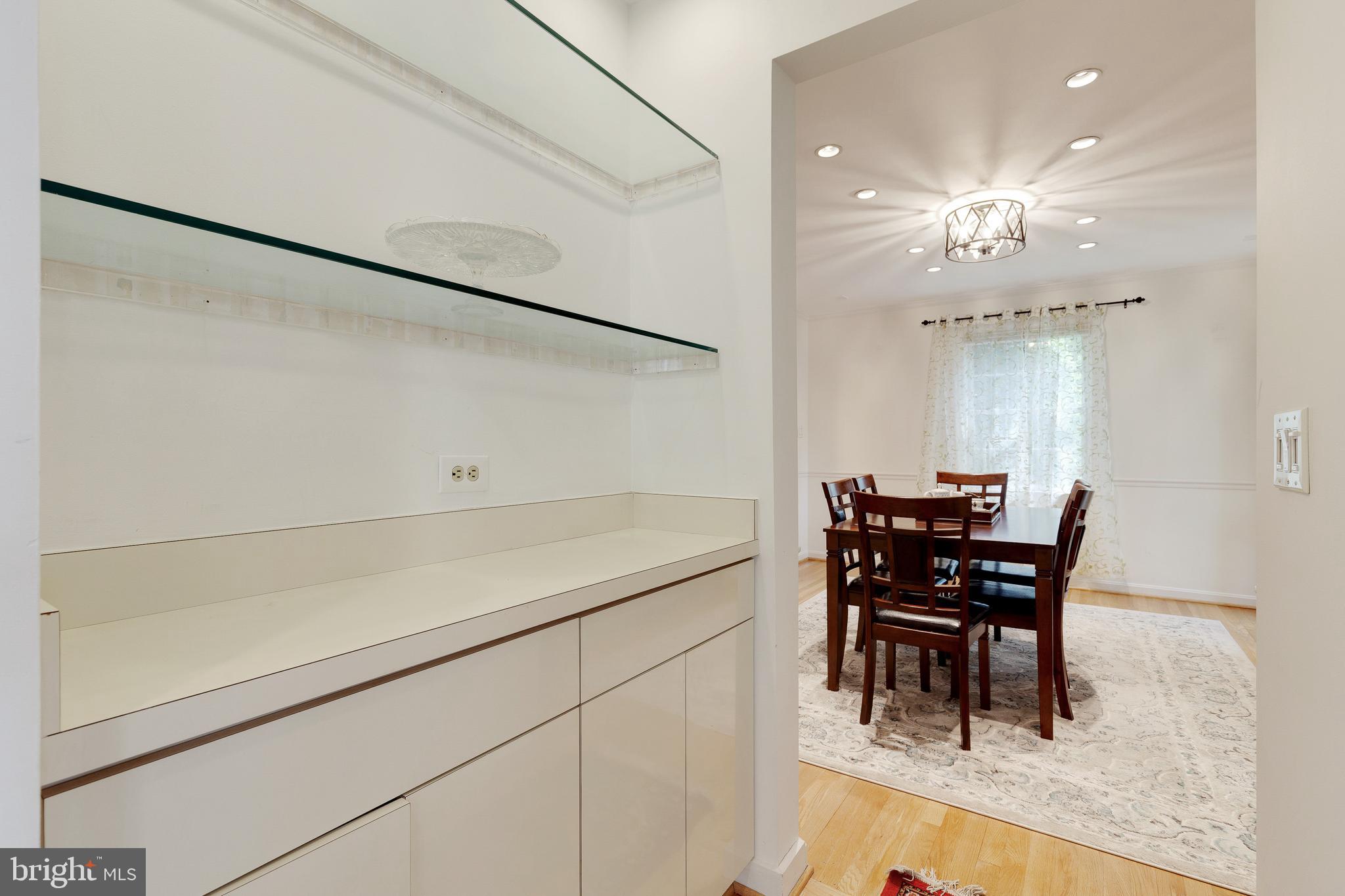 ASHLEIGH - Residential